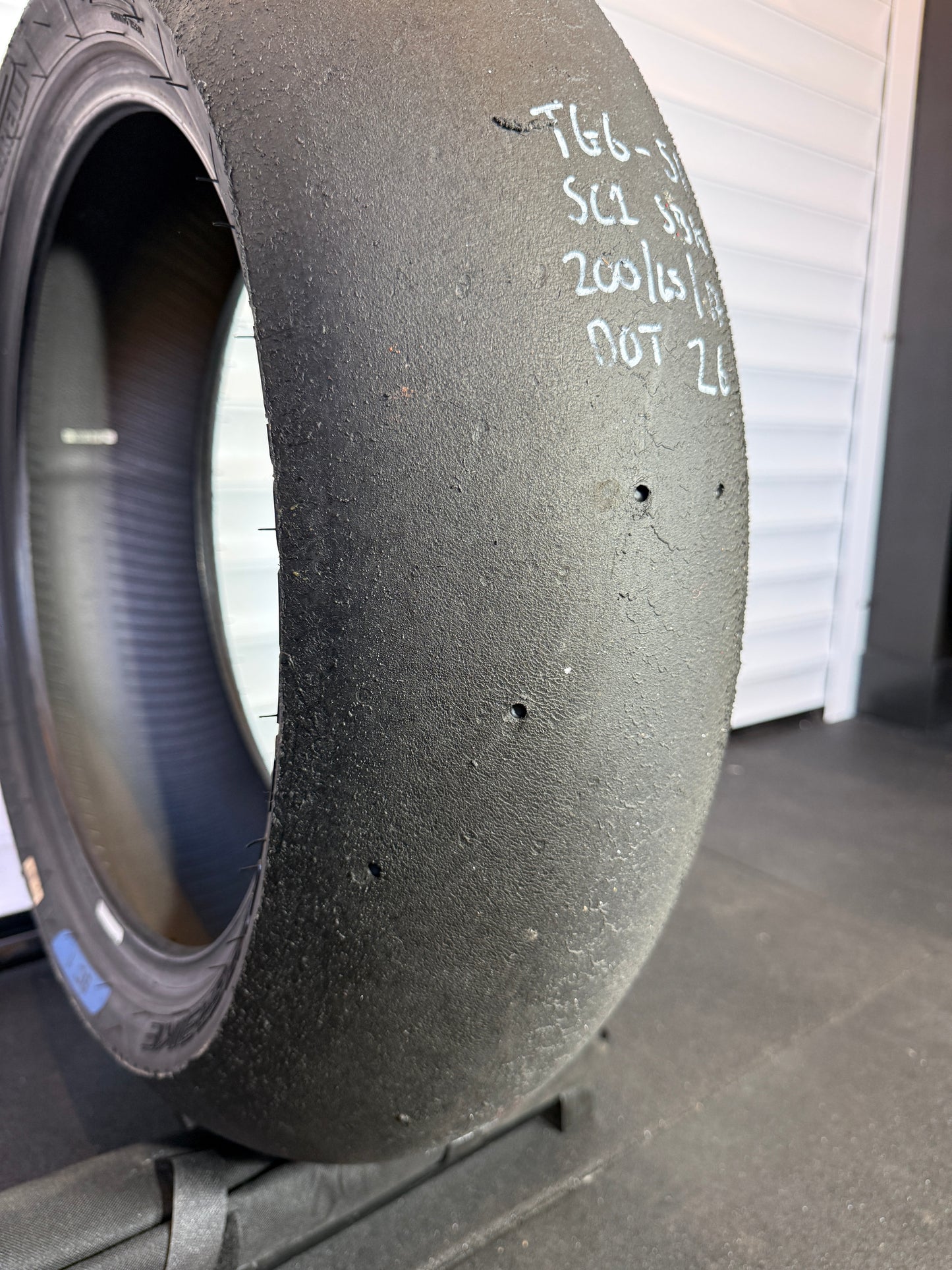Pirelli Diablo Superbike Slick 200/65/17 (TG6-50)