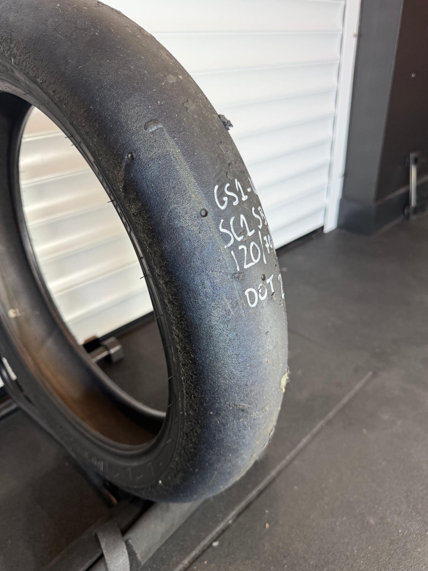 Pirelli Diablo Superbike Slick 120/70/17 (GS1-10)