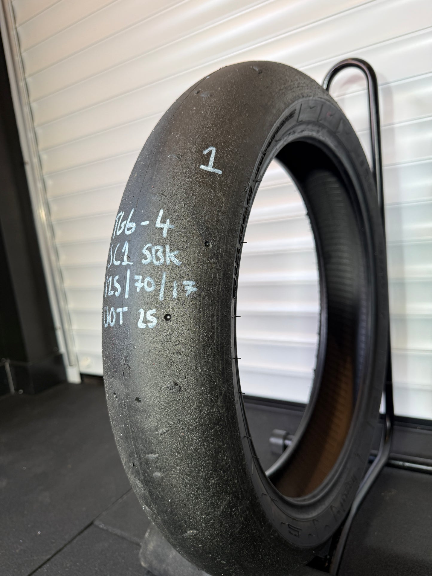 Pirelli Diablo Superbike Slick 125/70/17 (TG6-4)