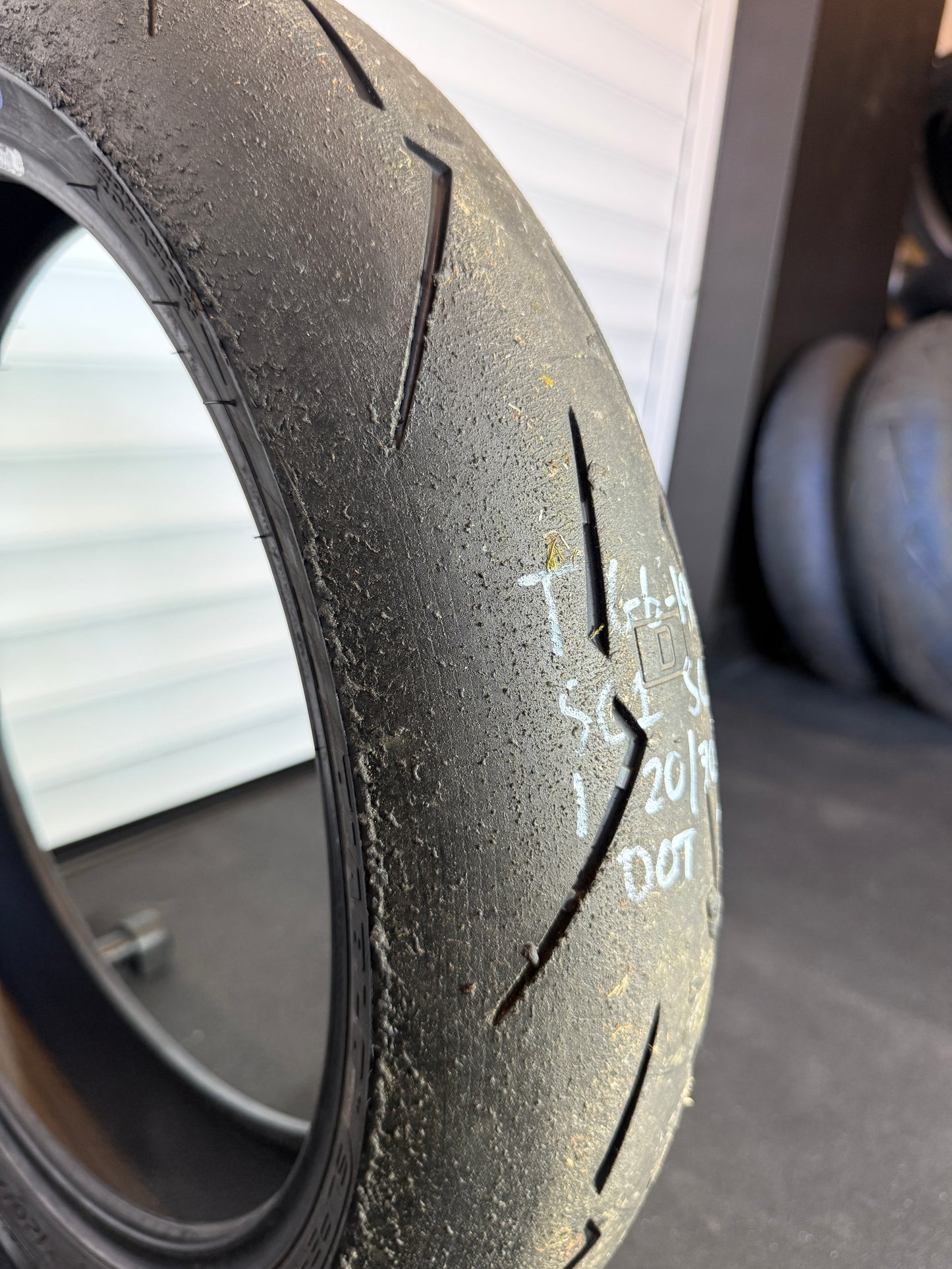 Pirelli Diablo Supercorsa 120/70/17 (TG6-19)