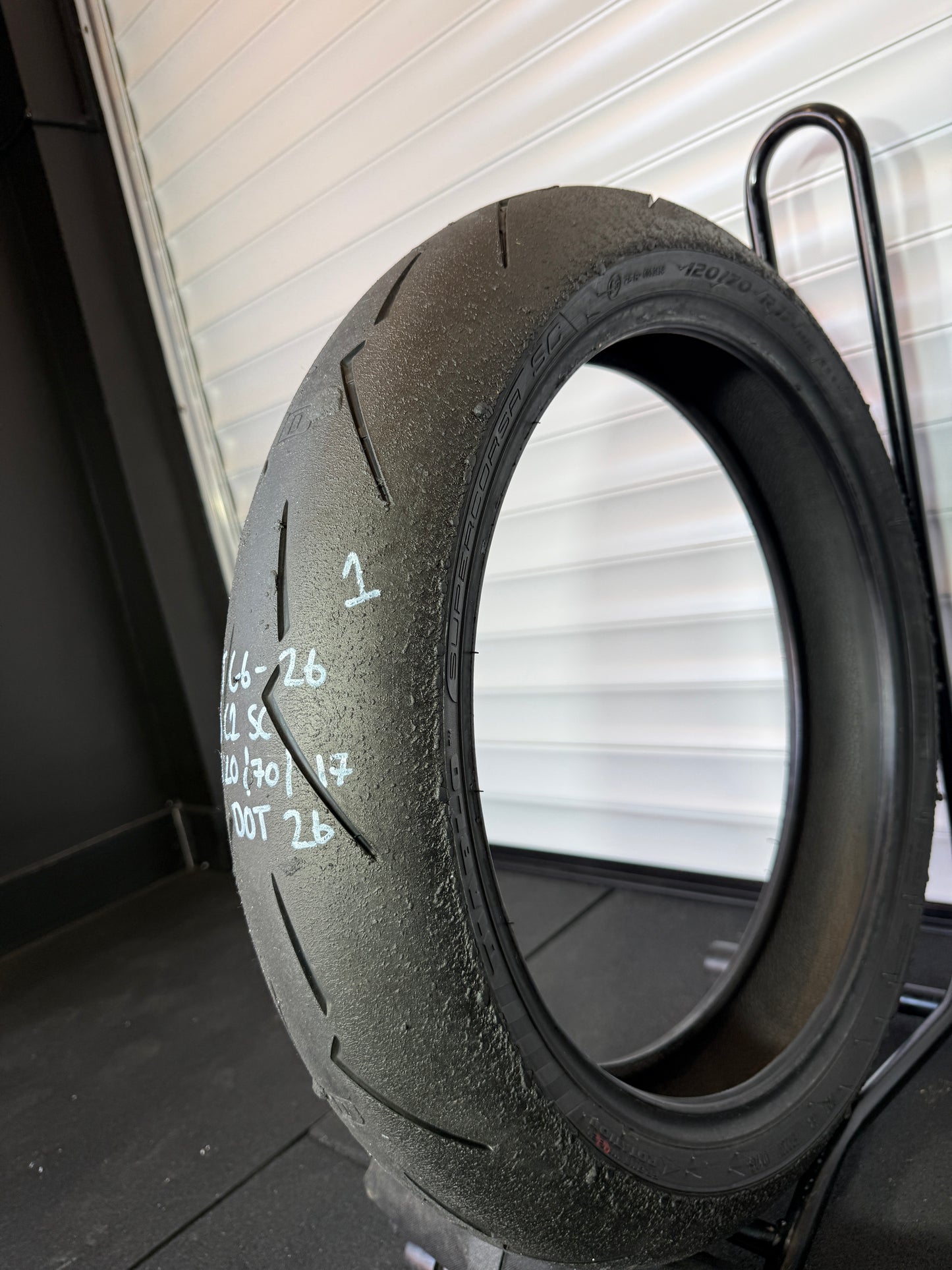 Pirelli Diablo Supercorsa 120/70/17 (TG6-26)
