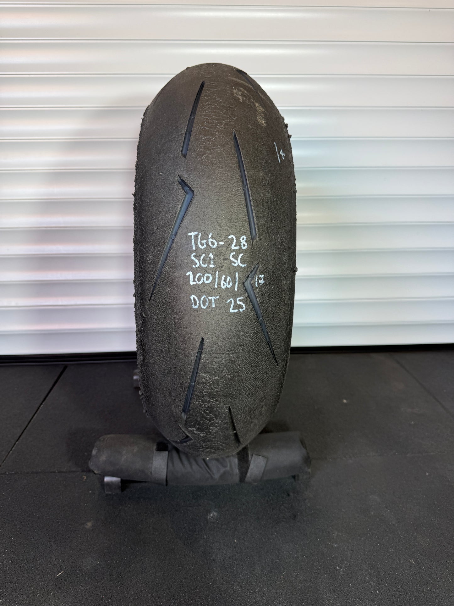 Pirelli Diablo Supercorsa 200/60/17 (TG6-28)