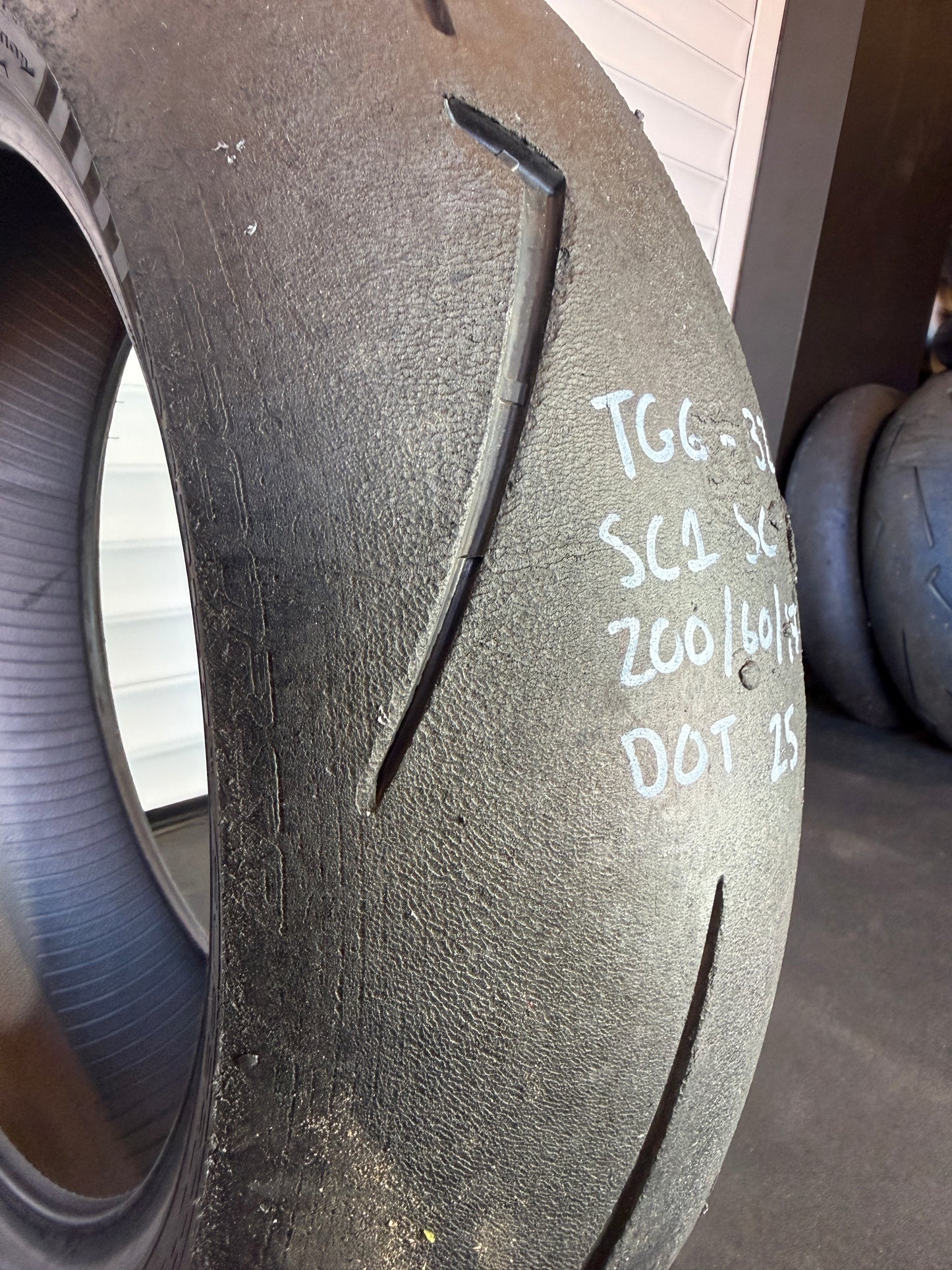 Pirelli Diablo Supercorsa 200/60/17 (TG5-32)