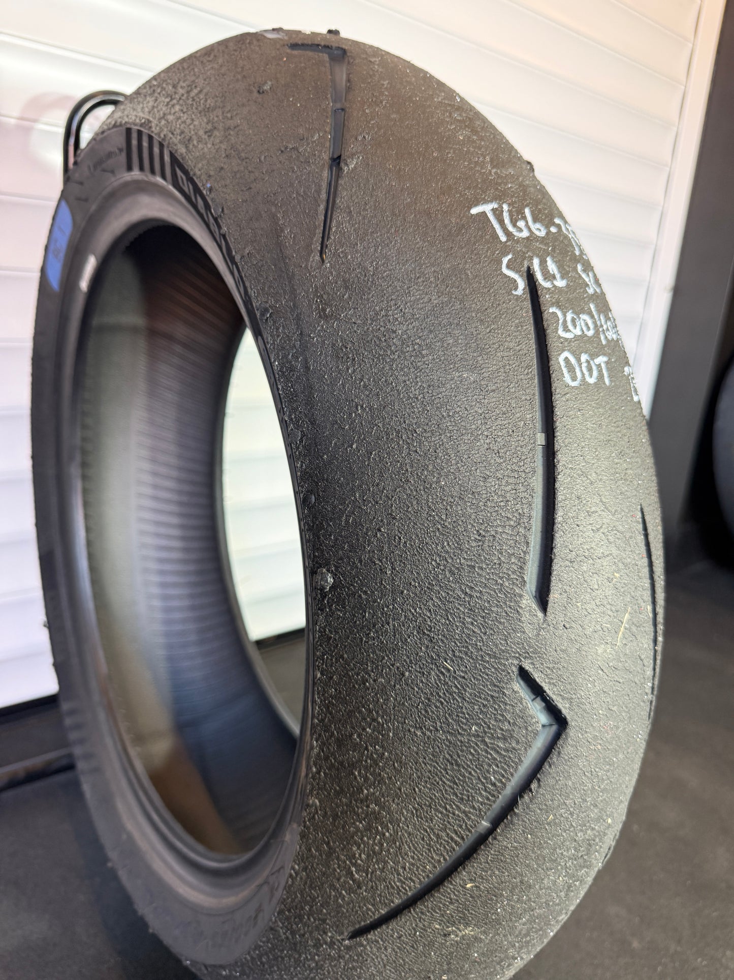Pirelli Diablo Supercorsa 200/60/17 (TG5-35)