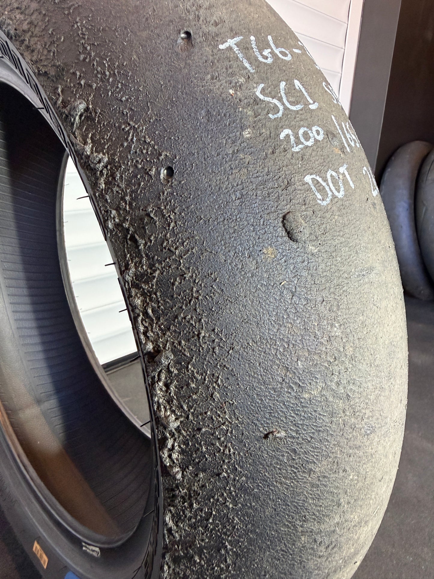Pirelli Diablo Superbike Slick 200/65/17 (TG6-36)