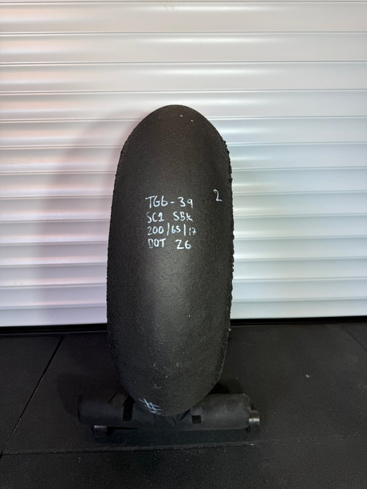 Pirelli Diablo Superbike Slick 200/65/17 (TG6-39)
