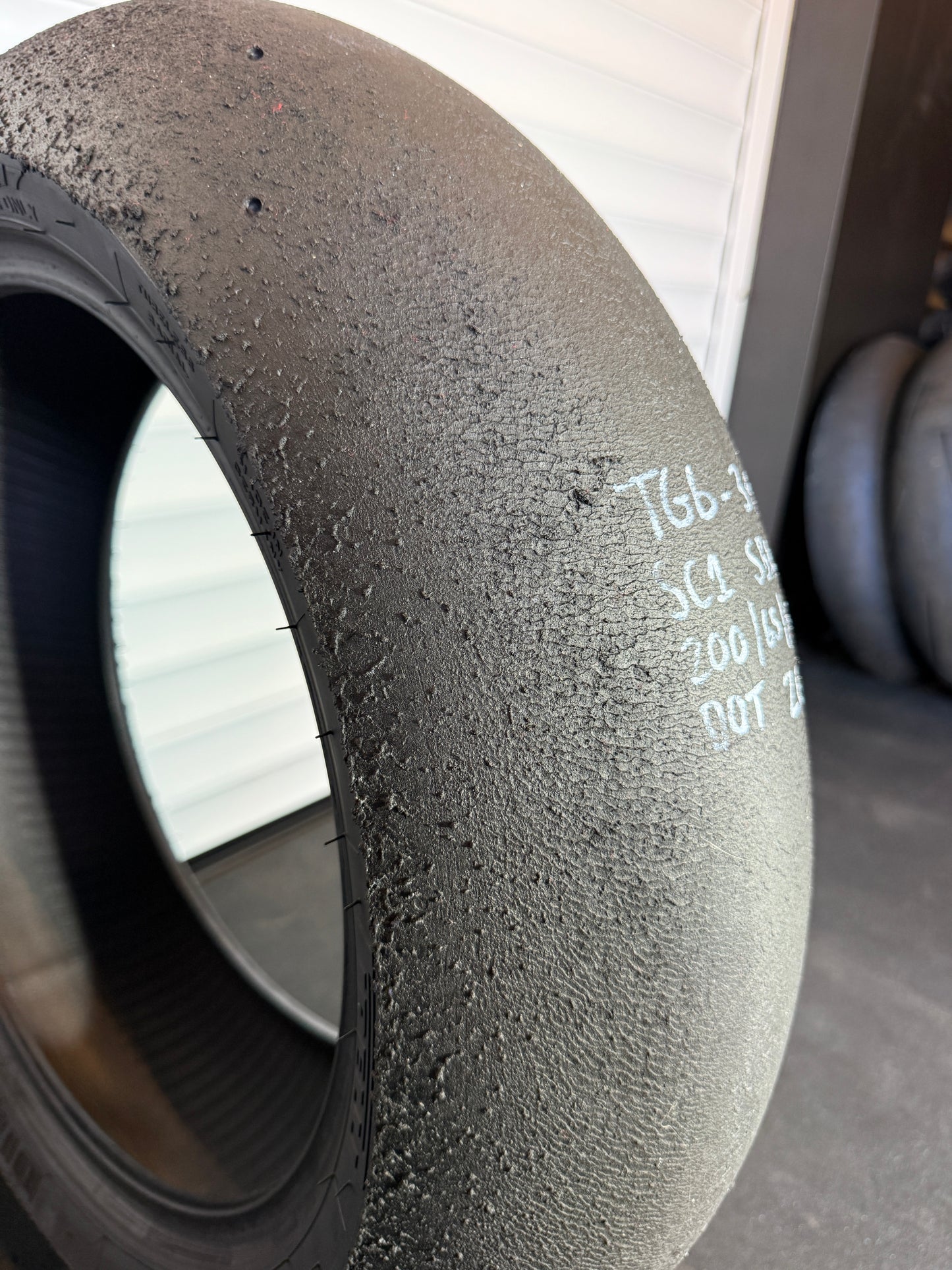 Pirelli Diablo Superbike Slick 200/65/17 (TG6-39)