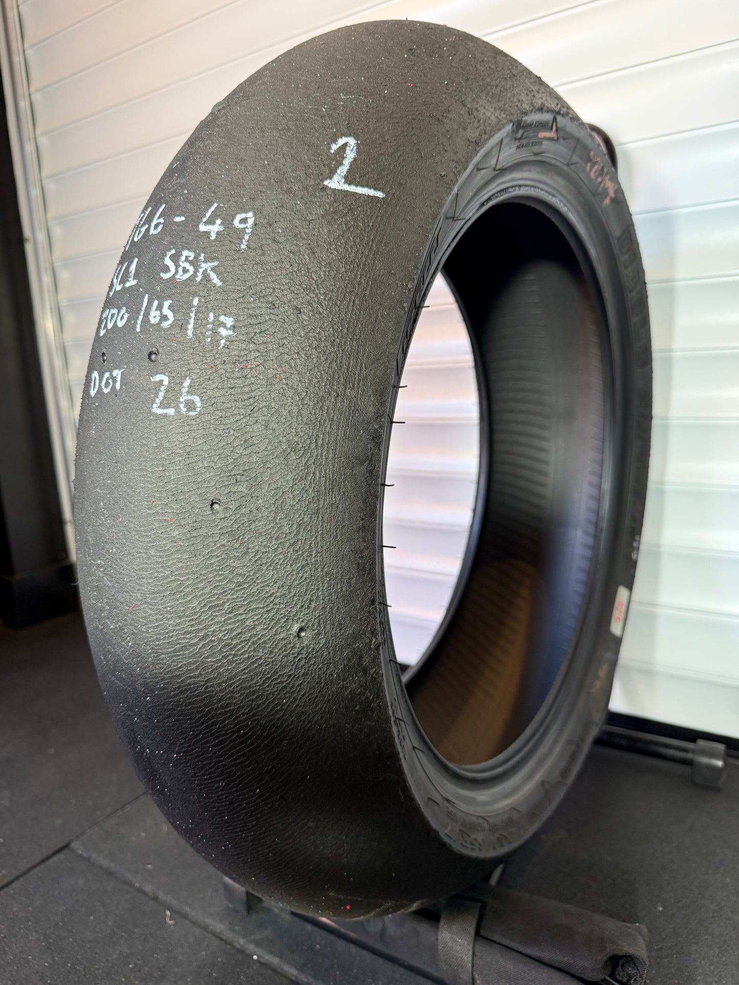 Pirelli Diablo Superbike Slick 200/65/17 (TG6-49)