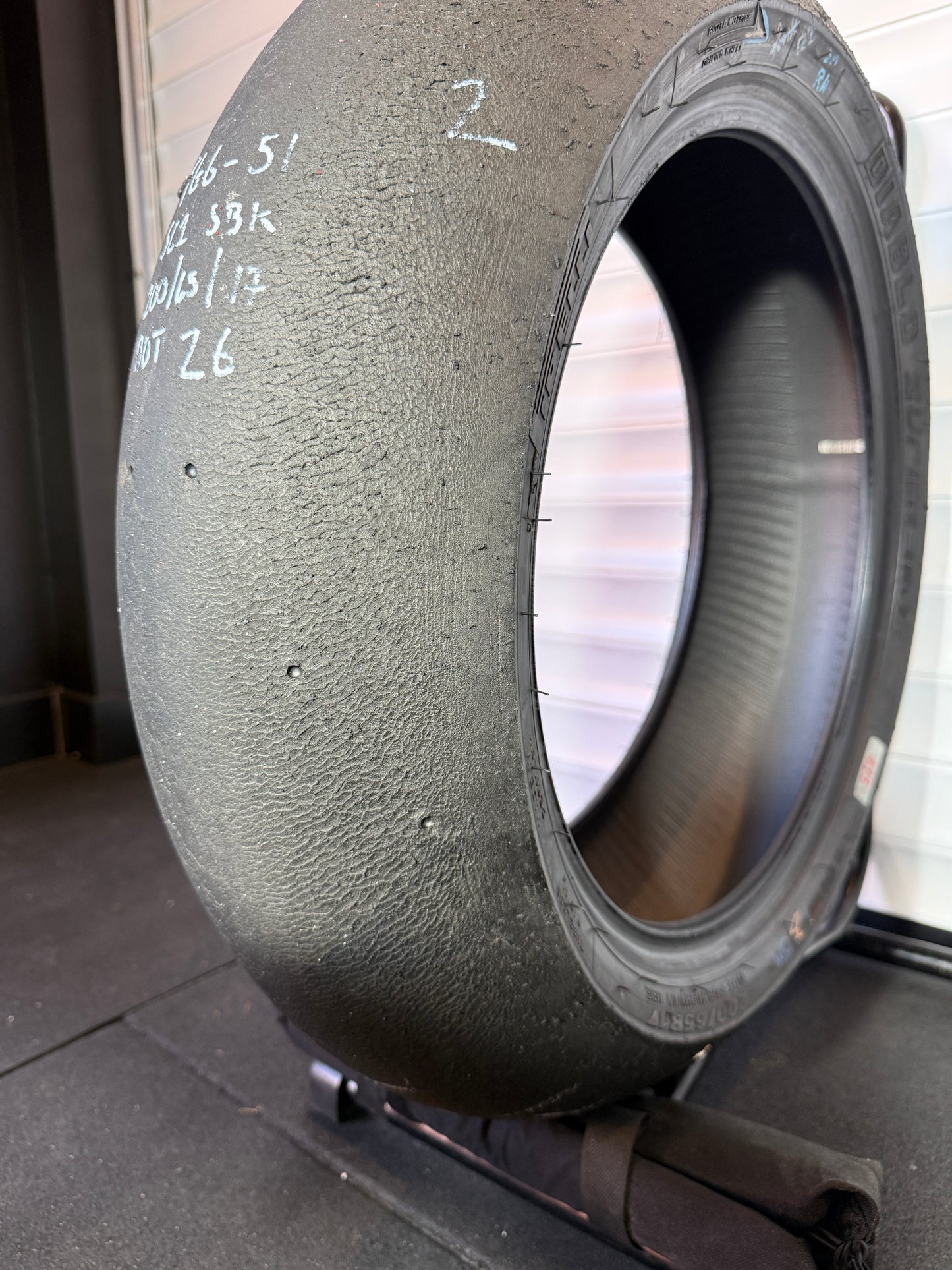 Pirelli Diablo Superbike Slick 200/65/17 (TG6-50)