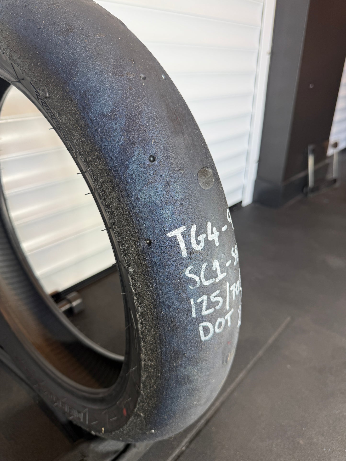 Pirelli Diablo Superbike Slick 125/70/17 (TG4-9)