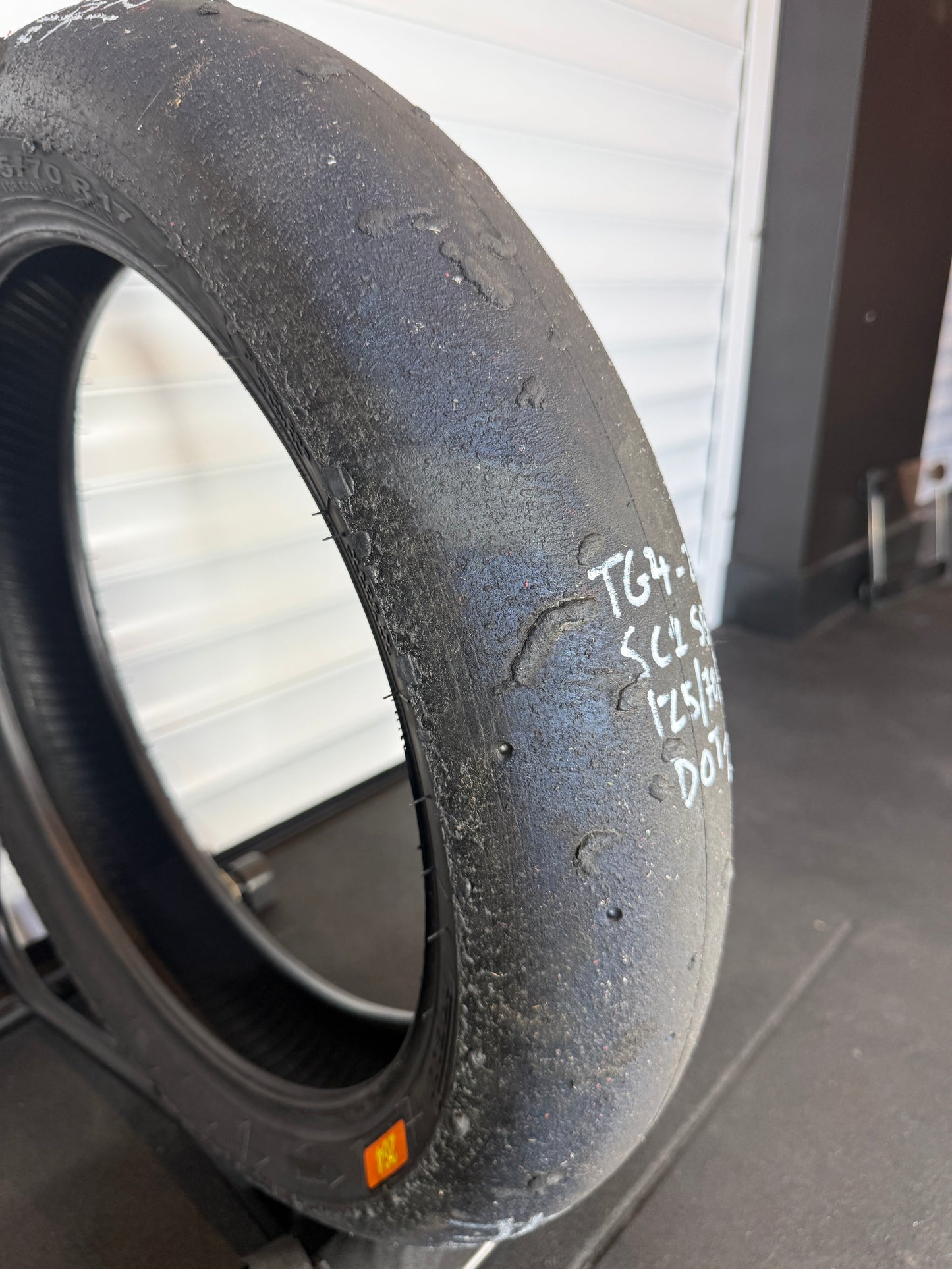 Pirelli Diablo Superbike Slick 125/70/17 (TG4-21)