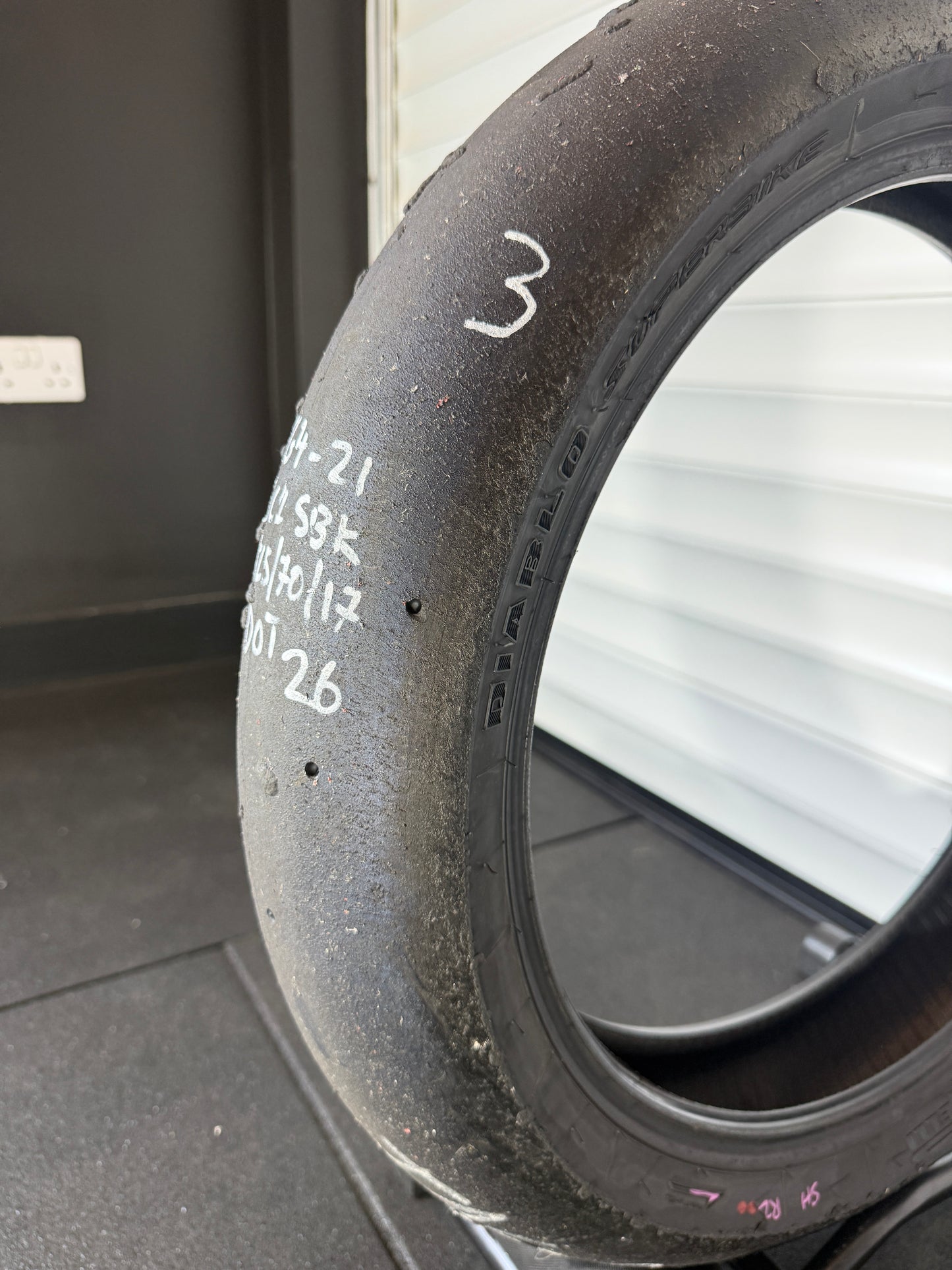 Pirelli Diablo Superbike Slick 125/70/17 (TG4-21)