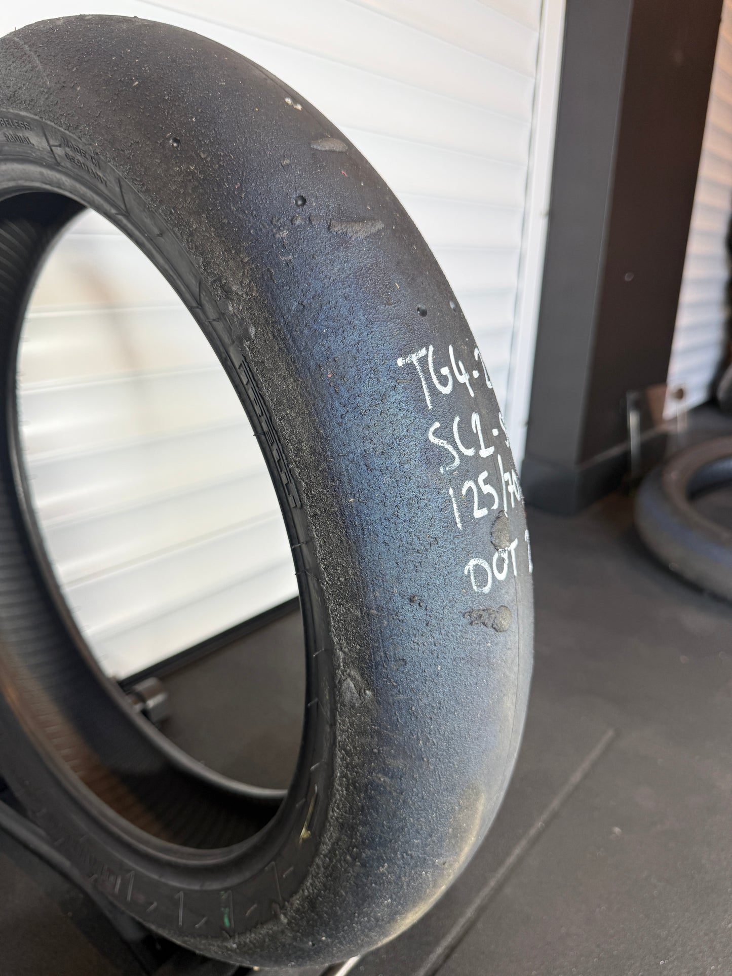 Pirelli Diablo Superbike Slick 125/70/17 (TG4-22)