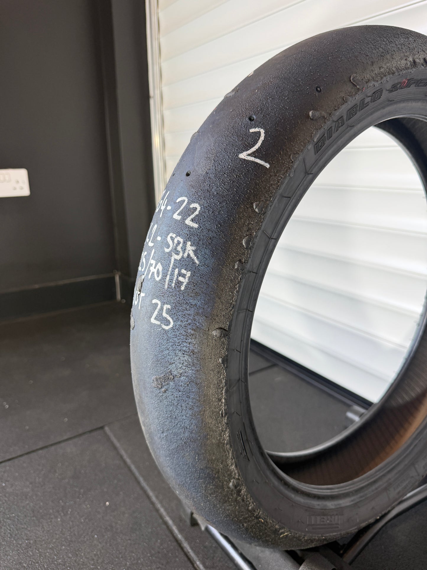 Pirelli Diablo Superbike Slick 125/70/17 (TG4-22)