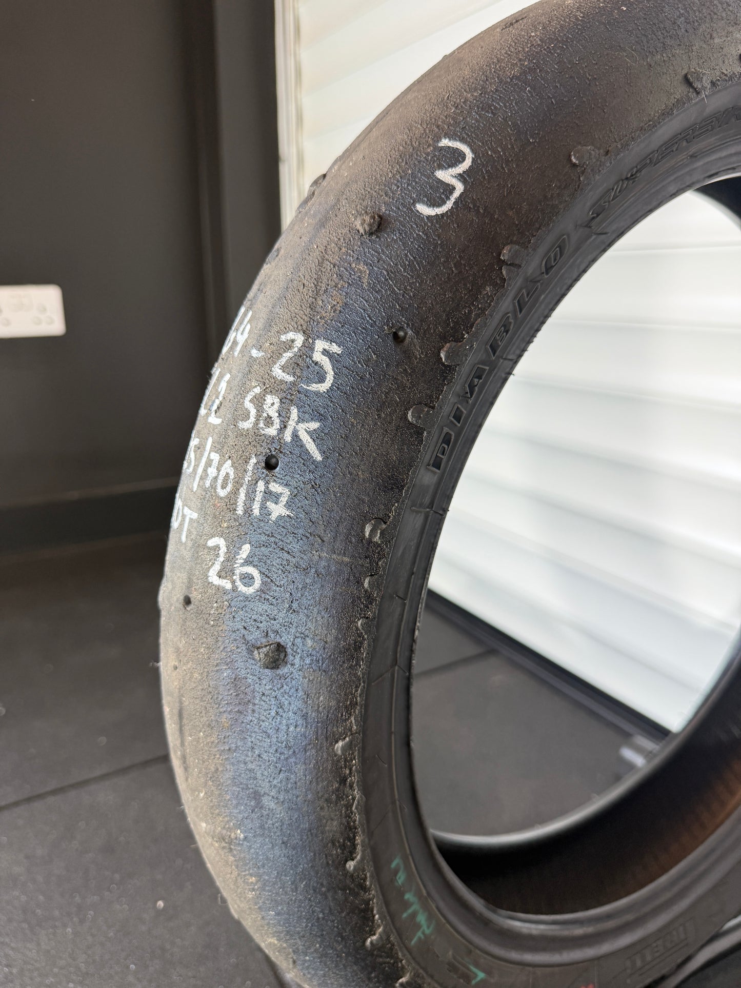 Pirelli Diablo Superbike Slick 125/70/17 (TG4-25)