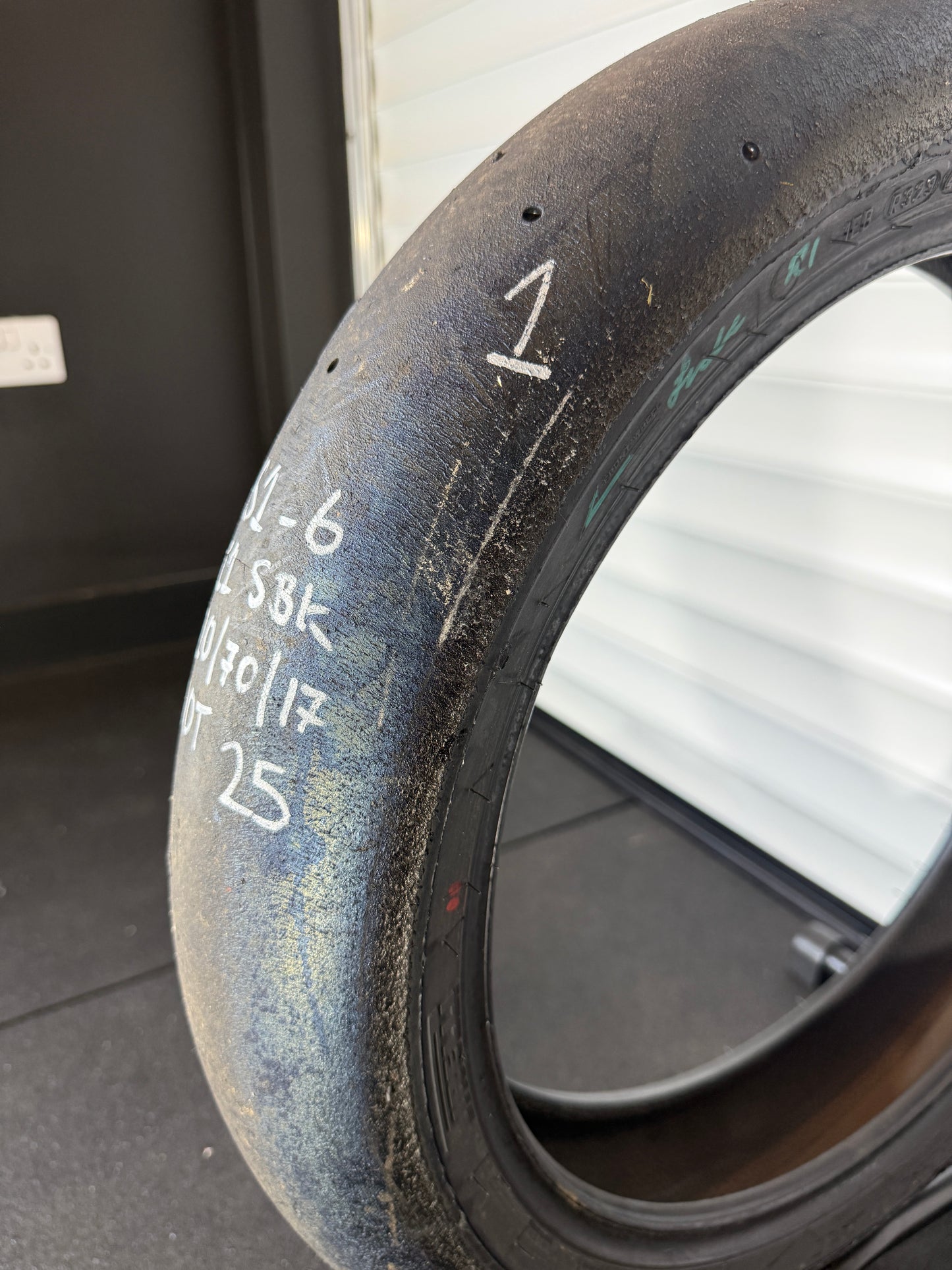 Pirelli Diablo Superbike Slick 120/70/17 (GS1-6)