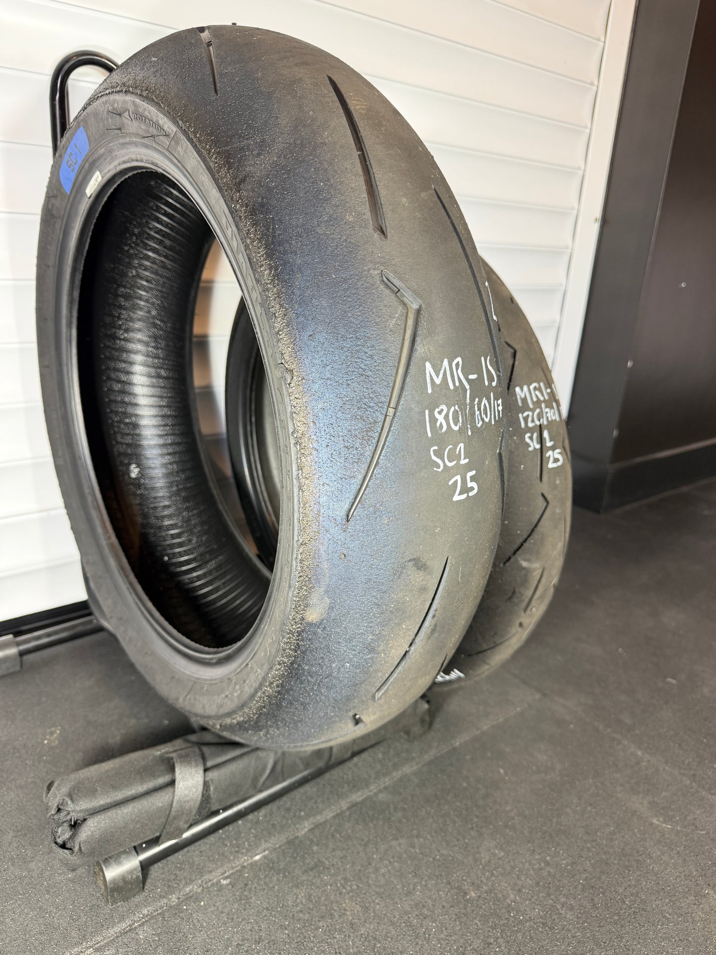 Pirelli Supercorsa V4 SET 180/60/17, 120/70/17 (MR1-S)