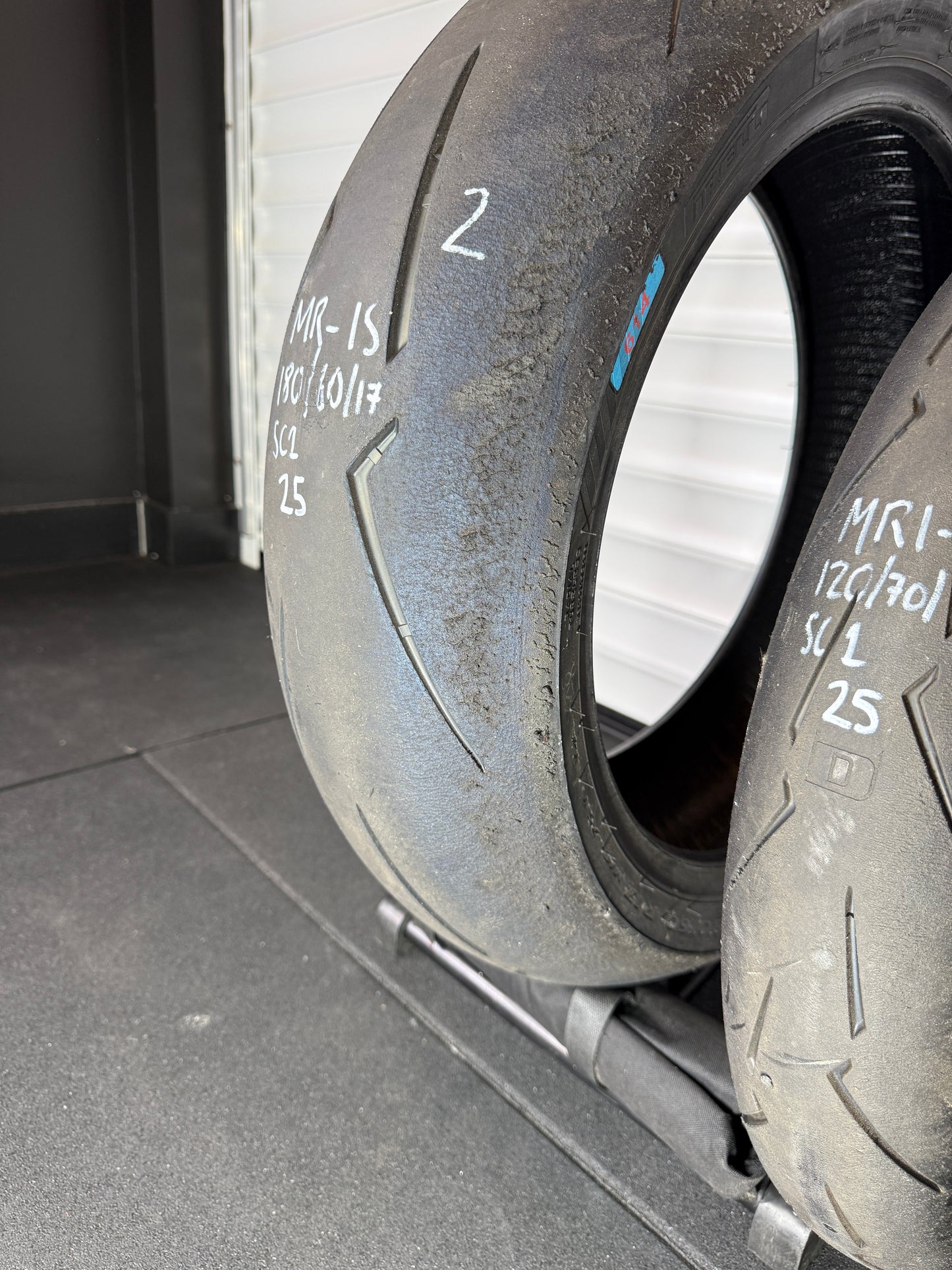 Pirelli Supercorsa V4 SET 180/60/17, 120/70/17 (MR1-S)