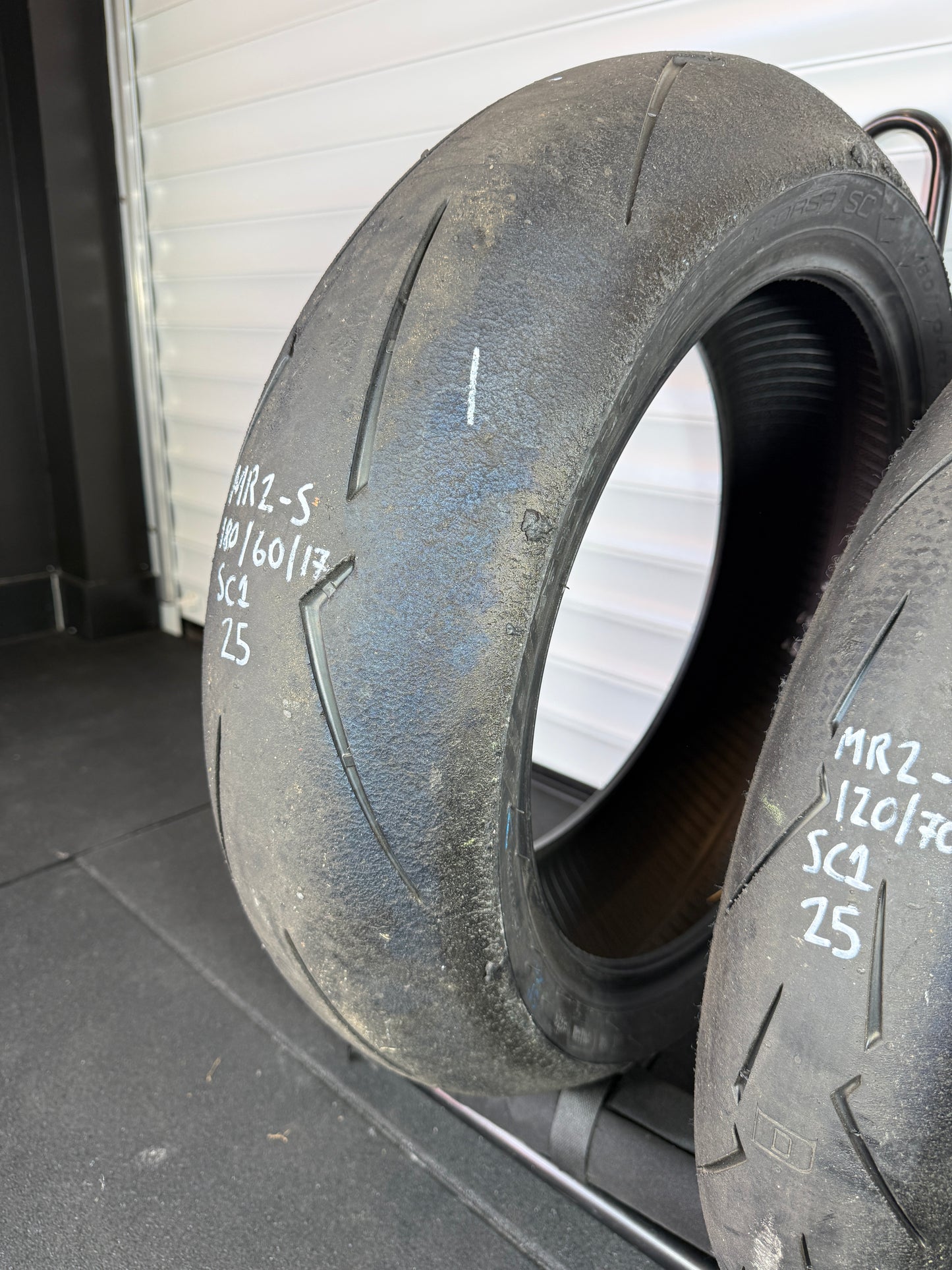 Pirelli Supercorsa V4 SET 180/60/17, 120/70/17 (MR2-S) (Copy)