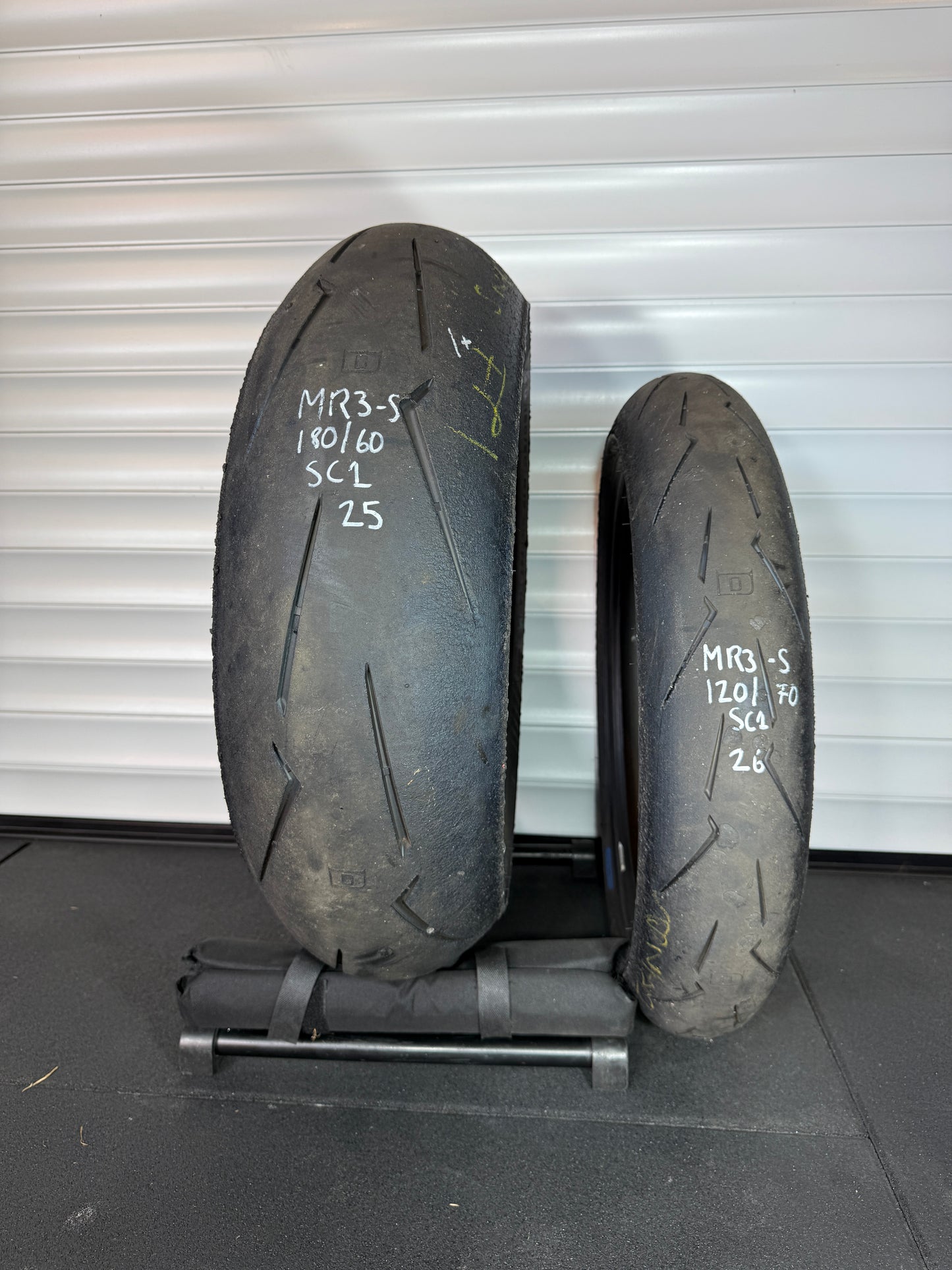 Pirelli Supercorsa V4 SET 180/60/17, 120/70/17 (MR3-S)