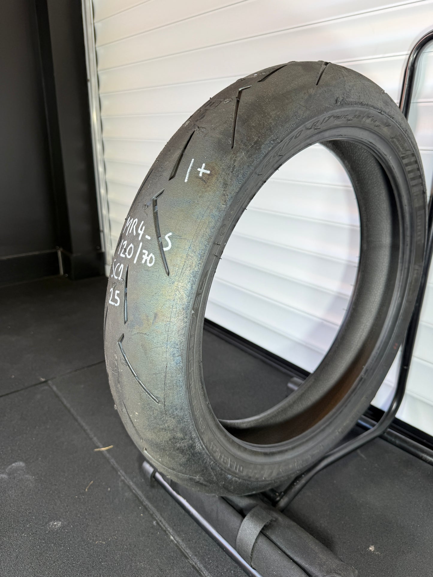 Pirelli Supercorsa V4 SET 180/60/17, 120/70/17 (MR4-S)