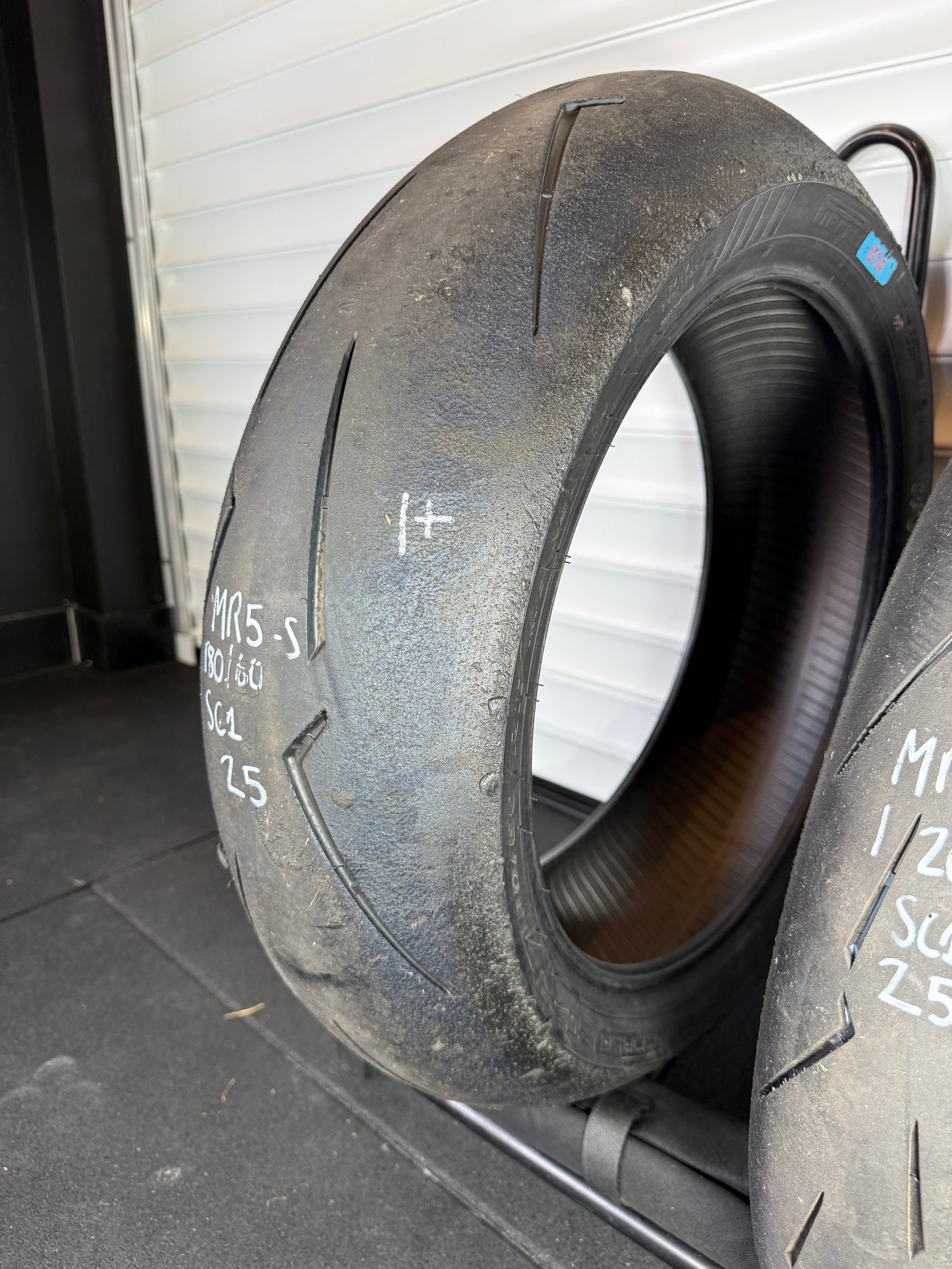 Pirelli Supercorsa V4 SET 180/60/17, 120/70/17 (MR5-S)
