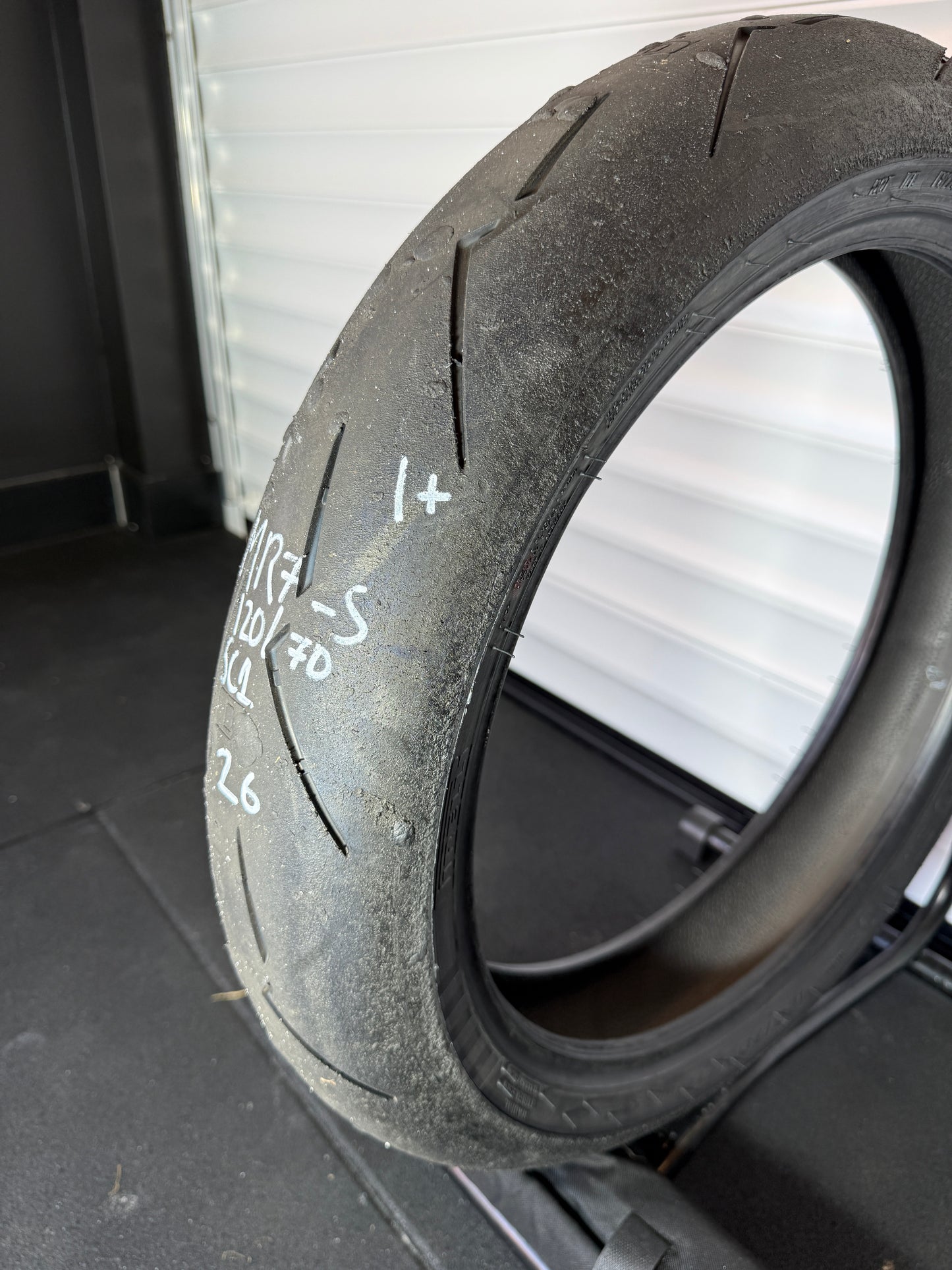 Pirelli Supercorsa V4 SET 180/60/17, 120/70/17 (MR7-S)