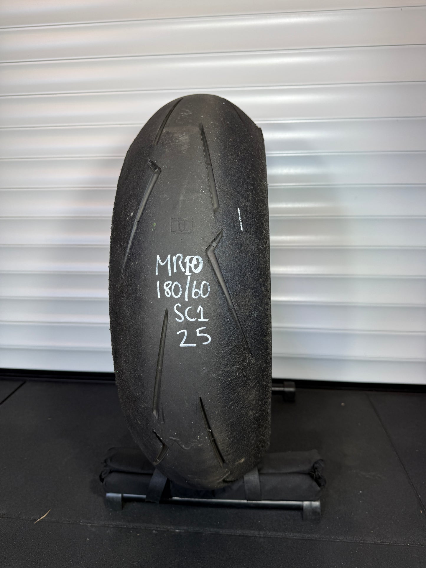 Pirelli Supercorsa V4 180/60/17 (MR10)
