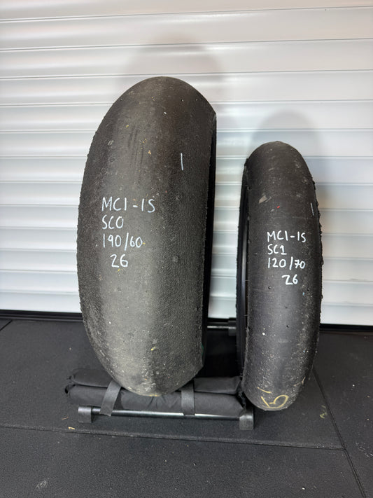 Pirelli Superbike Slick- GRADE 1 SC0 SET 190/60/17, 120/70/17 (MC1-1S)