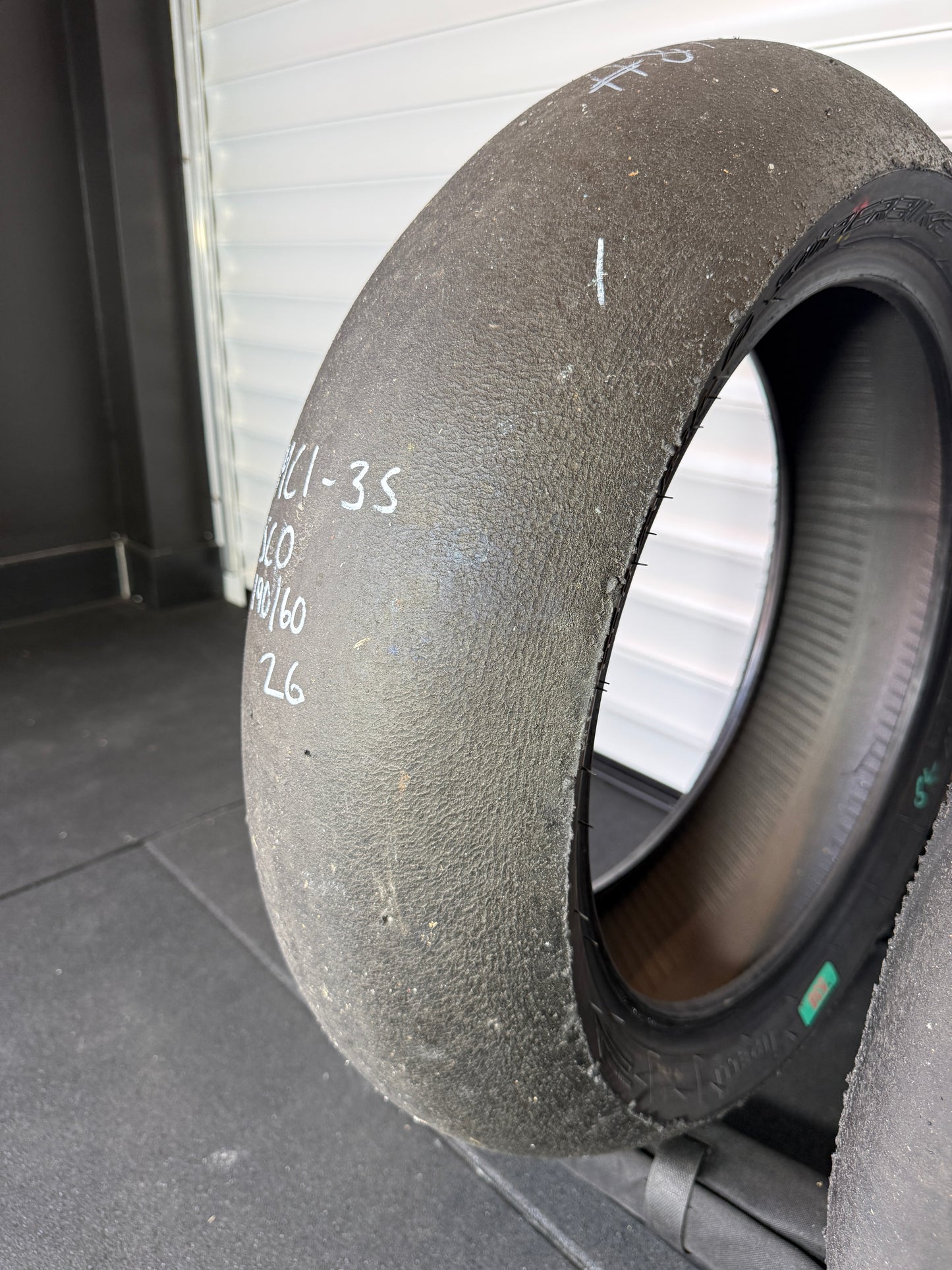 Pirelli Superbike Slick- GRADE 1+ SC0 SET 190/60/17, 120/70/17 (MC1-3S)