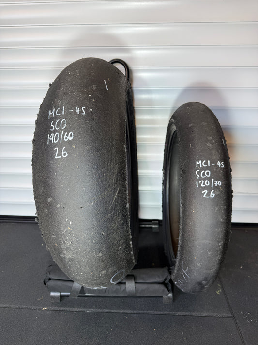 Pirelli Superbike Slick- GRADE 1 SC0 SET 190/60/17, 120/70/17 (MC1-4S)