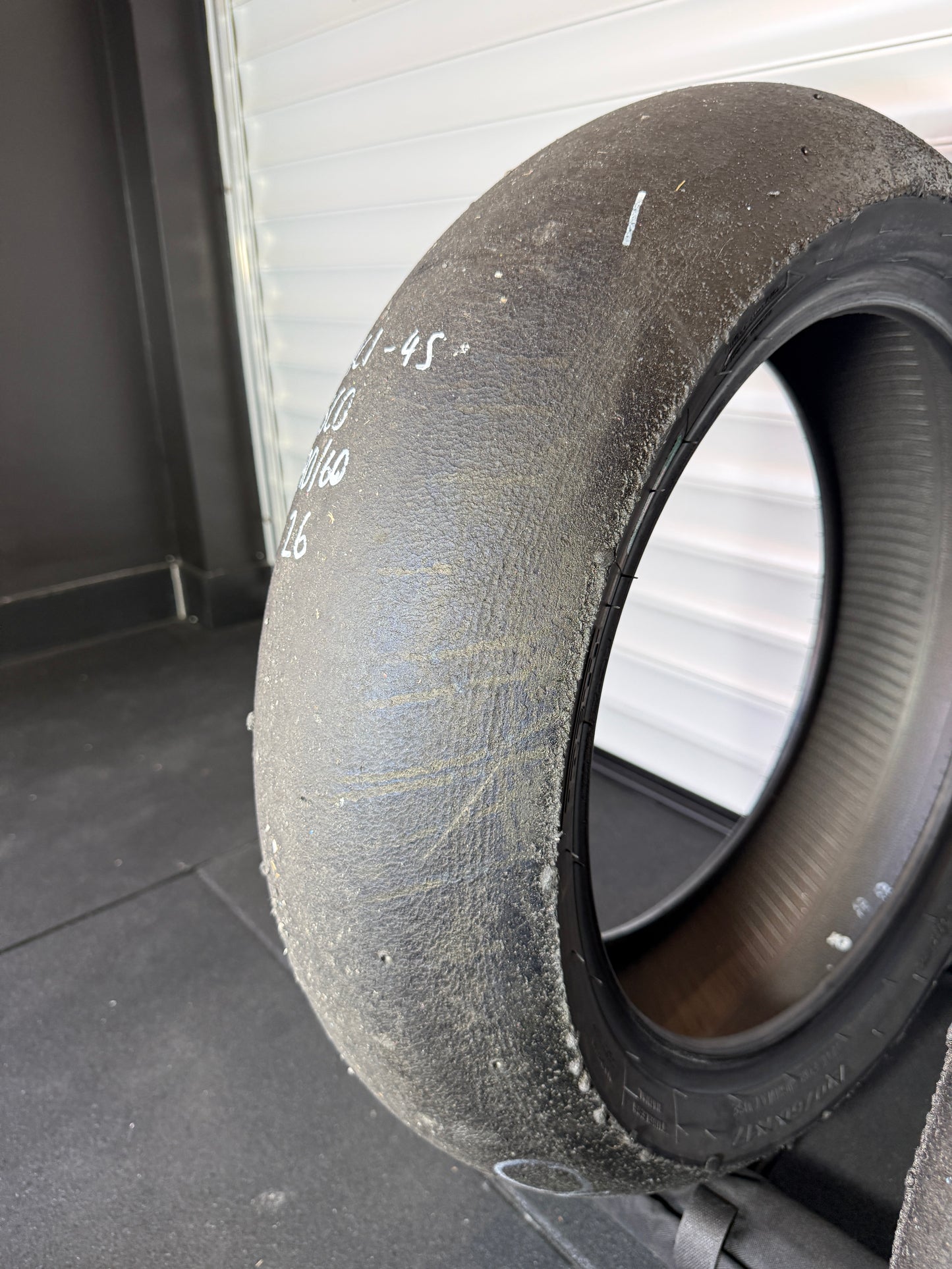 Pirelli Superbike Slick- GRADE 1 SC0 SET 190/60/17, 120/70/17 (MC1-4S)