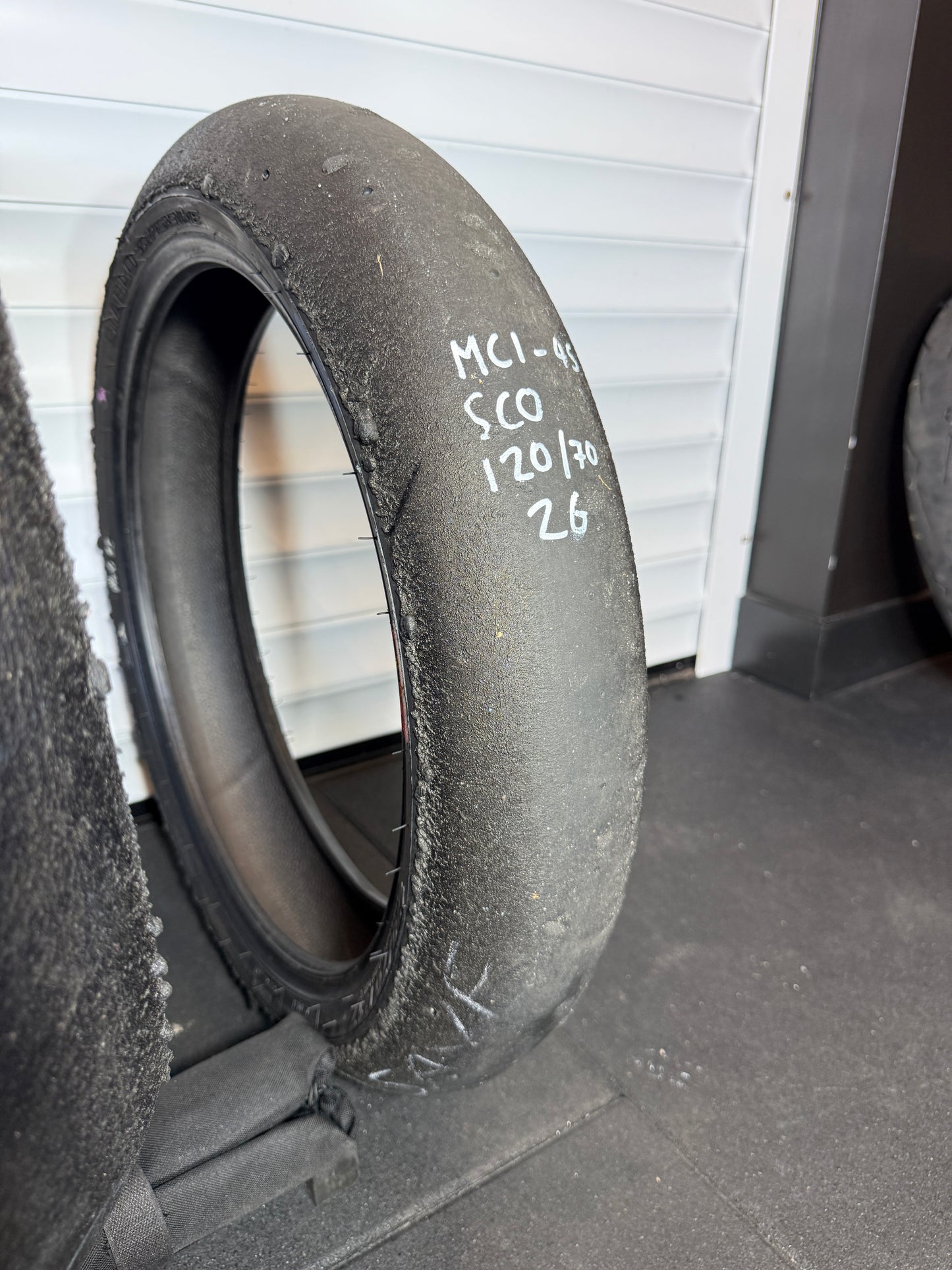 Pirelli Superbike Slick- GRADE 1 SC0 SET 190/60/17, 120/70/17 (MC1-4S)