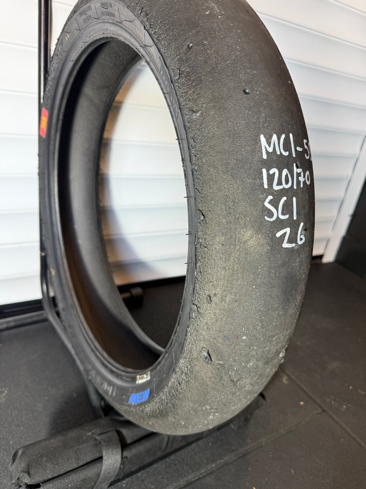 Pirelli Superbike Slick- GRADE 1+ SC0 SET 190/60/17, 120/70/17 (MC1-5S)