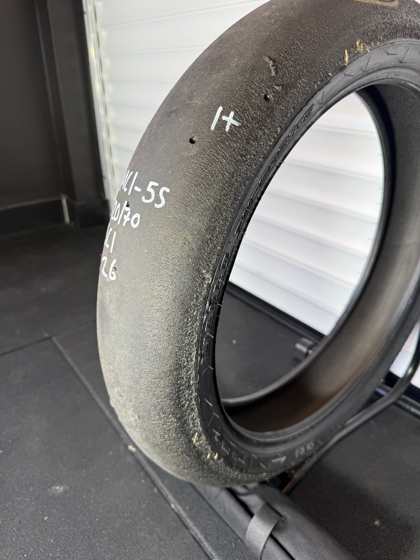 Pirelli Superbike Slick- GRADE 1+ SC0 SET 190/60/17, 120/70/17 (MC1-5S)
