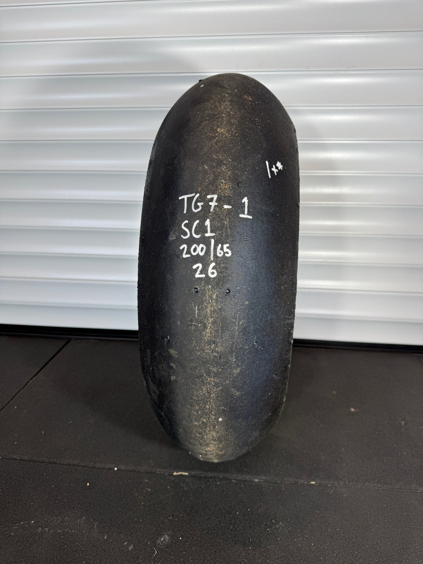 Pirelli Diablo Superbike Slick 200/65/17 (TG7-1)