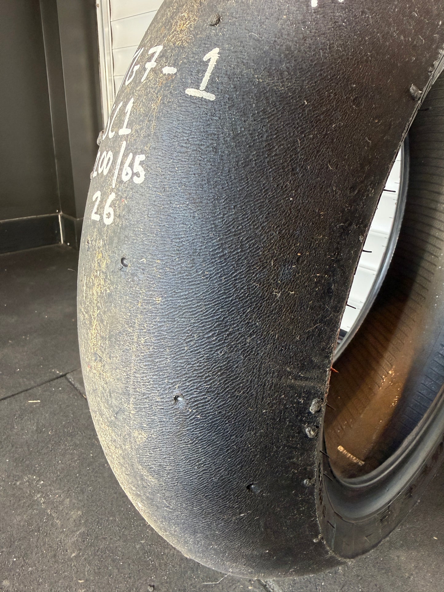 Pirelli Diablo Superbike Slick 200/65/17 (TG7-1)