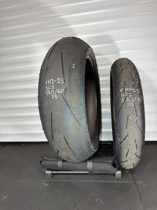 Pirelli Supercorsa- GRADE 1 V4 SET 180/60/17, 120/70/17 (TH1-1S)