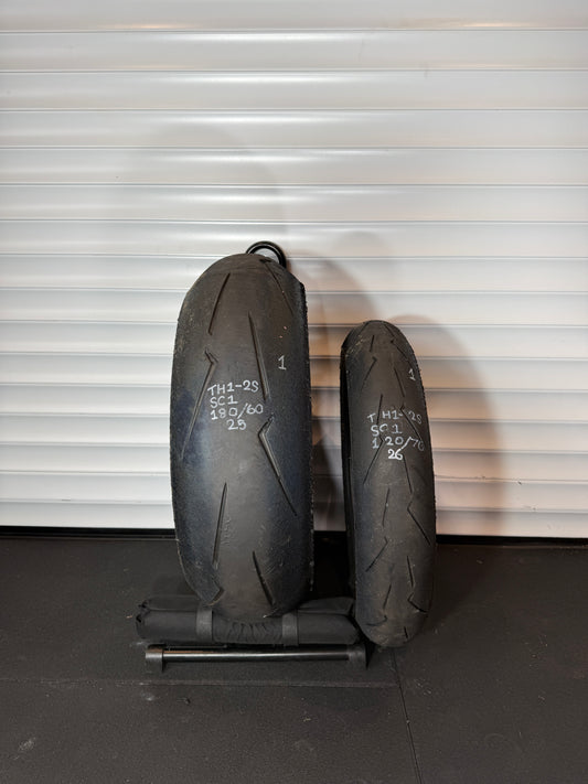 Pirelli Supercorsa- GRADE 1 V4 SET 180/60/17, 120/70/17 (TH1-2S)
