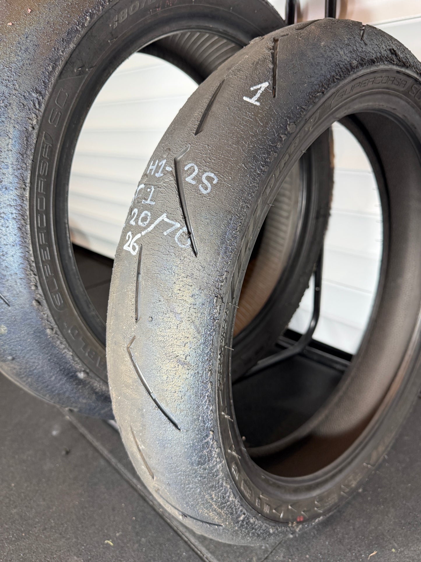 Pirelli Supercorsa- GRADE 1 V4 SET 180/60/17, 120/70/17 (TH1-2S)