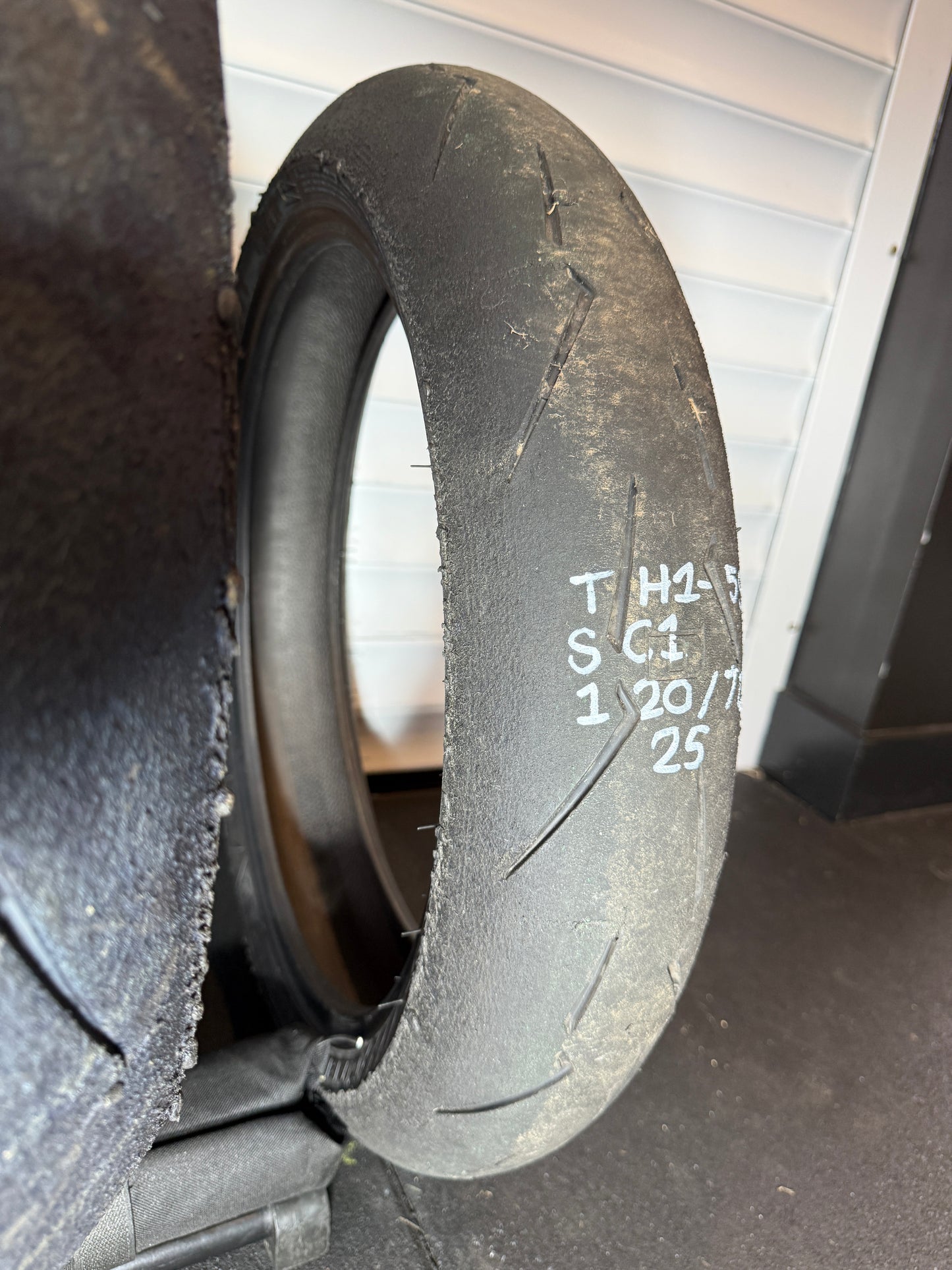 Pirelli Supercorsa- GRADE 1 V4 SET 180/60/17, 120/70/17 (TH1-5S)