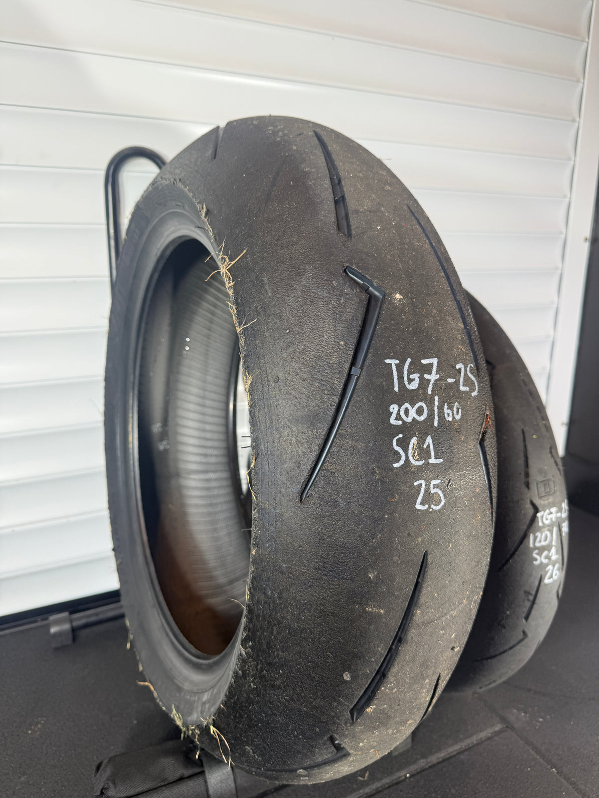 Pirelli Supercorsa- GRADE 1/1+ V4 SET 200/60/17, 120/70/17 (TG7-2S)