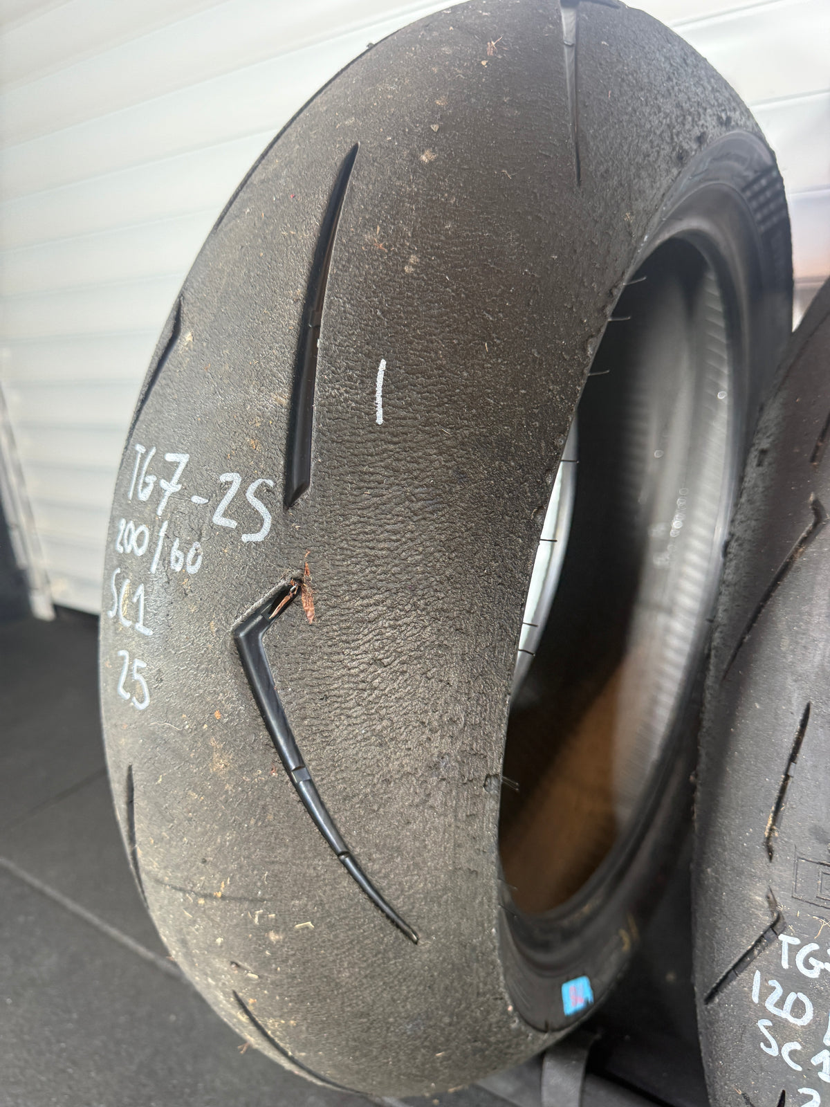 Pirelli Supercorsa- GRADE 1/1+ V4 SET 200/60/17, 120/70/17 (TG7-2S)