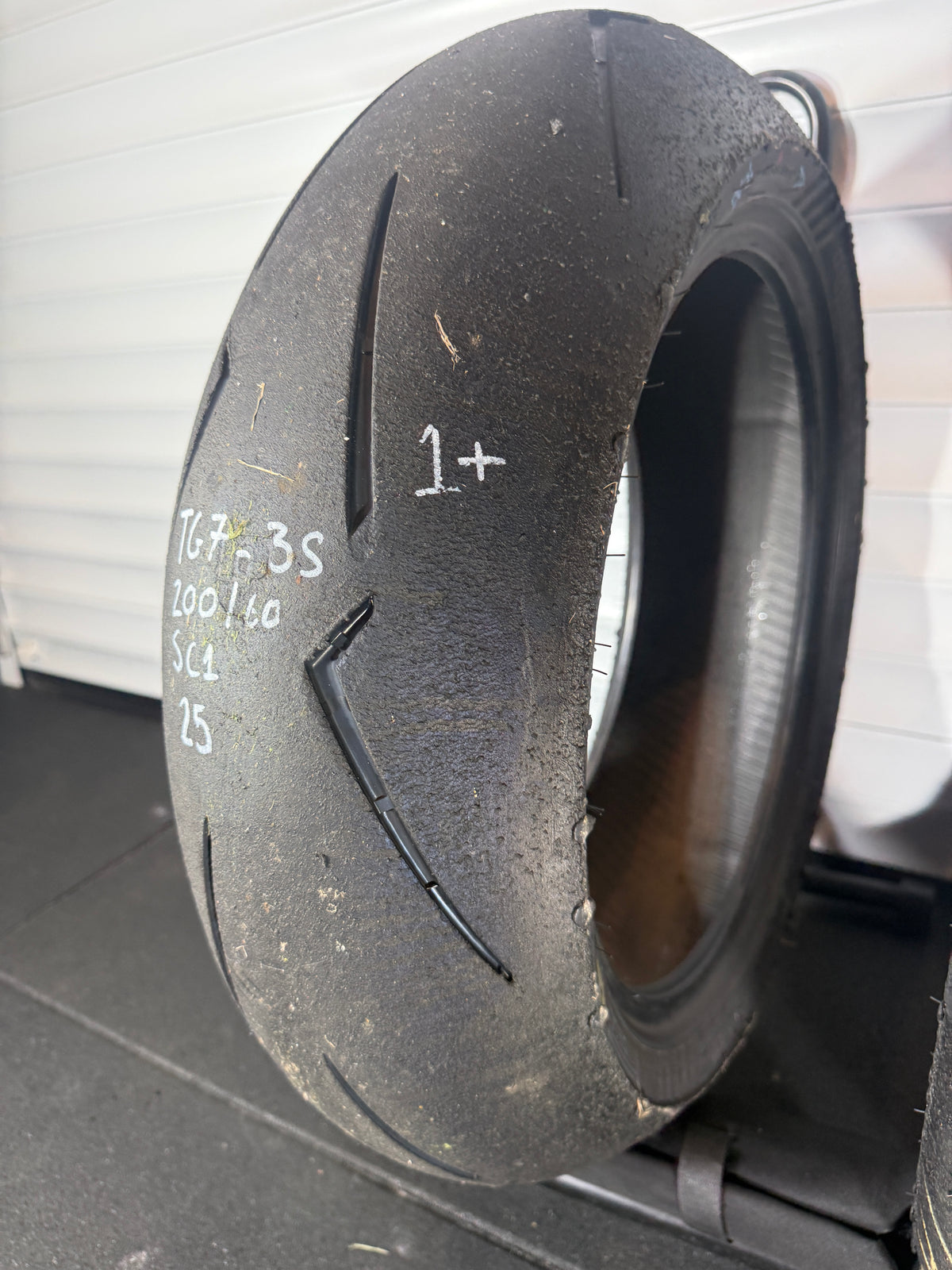 Pirelli Supercorsa- GRADE 1+ V4 SET 200/60/17, 120/70/17 (TG7-3S)