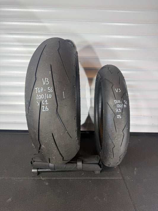 Pirelli Supercorsa- GRADE 1 V3 SET 200/60/17, 120/70/17 (TG7-5S)