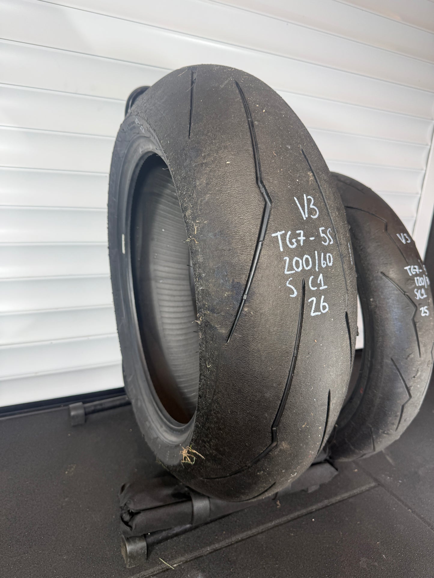 Pirelli Supercorsa- GRADE 1 V3 SET 200/60/17, 120/70/17 (TG7-5S)