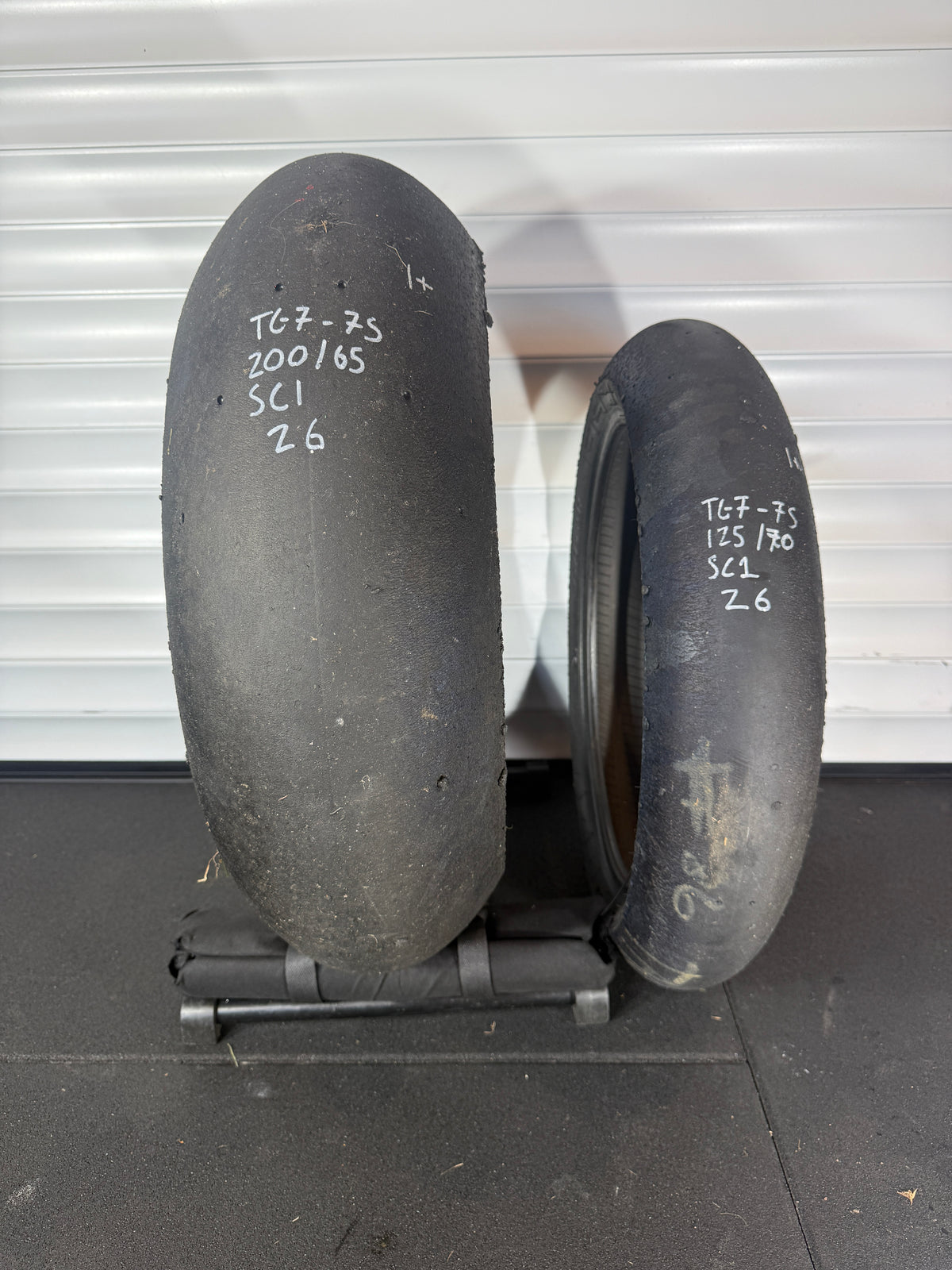 Pirelli Superbike Slick- GRADE 1+ SET 200/65/17, 125/70/17 (TG7-7S)