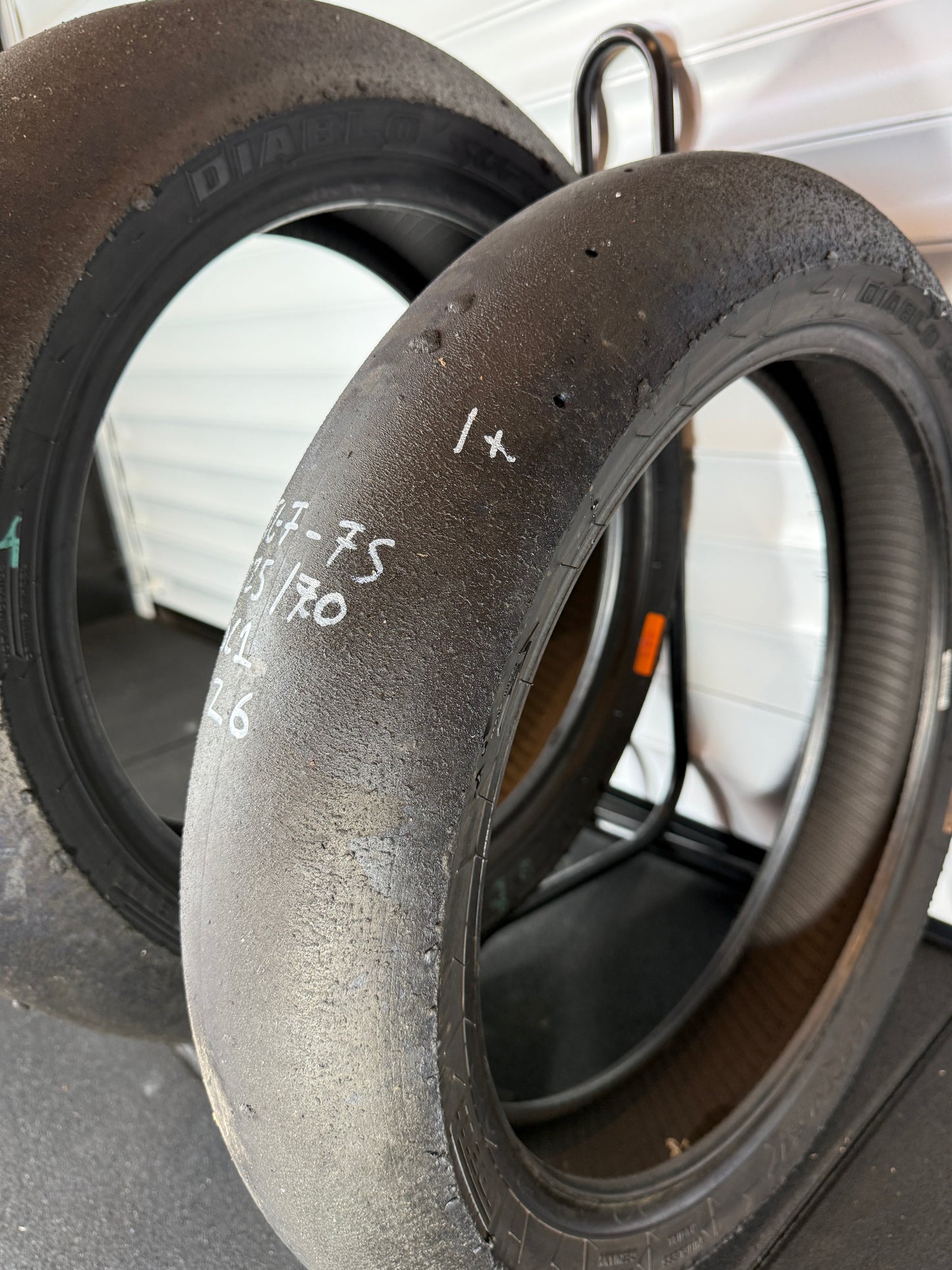 Pirelli Superbike Slick- GRADE 1+ SET 200/65/17, 125/70/17 (TG7-7S)