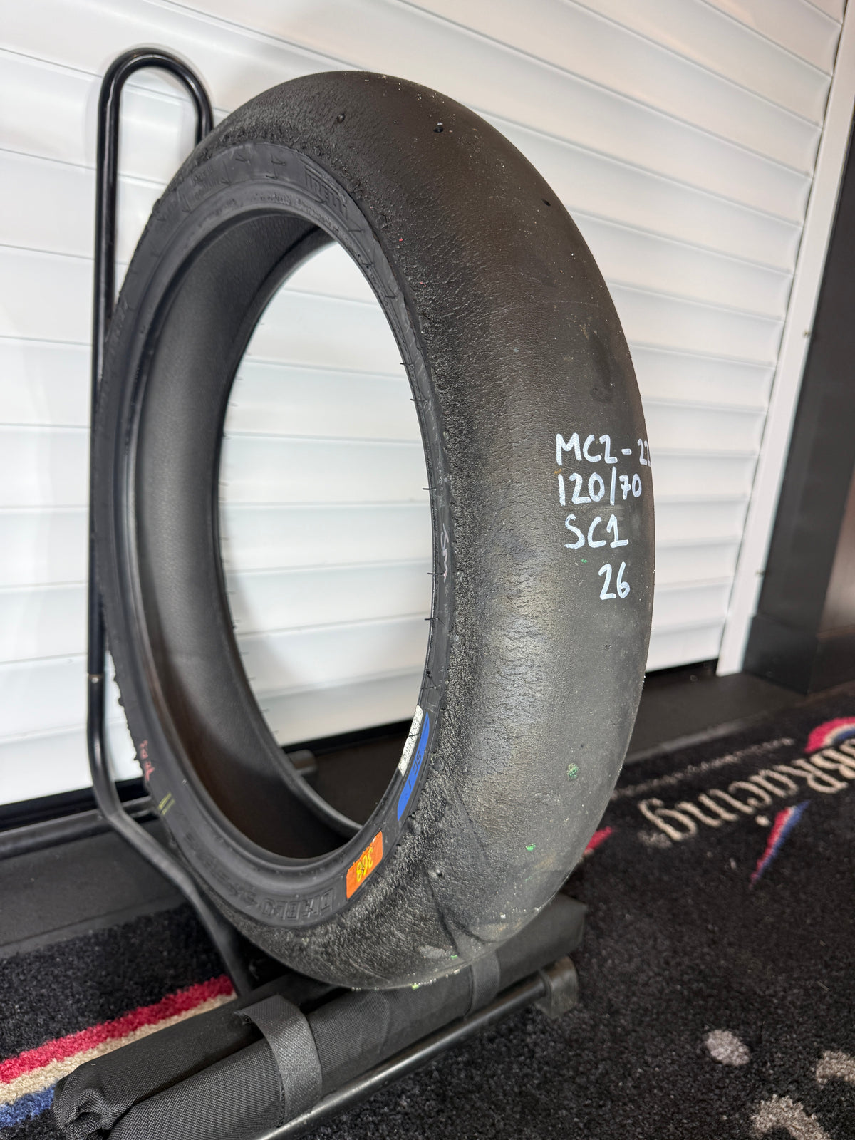 Pirelli Superbike Slick- Grade 1+- SC1 120/70/17 (MC2-22)