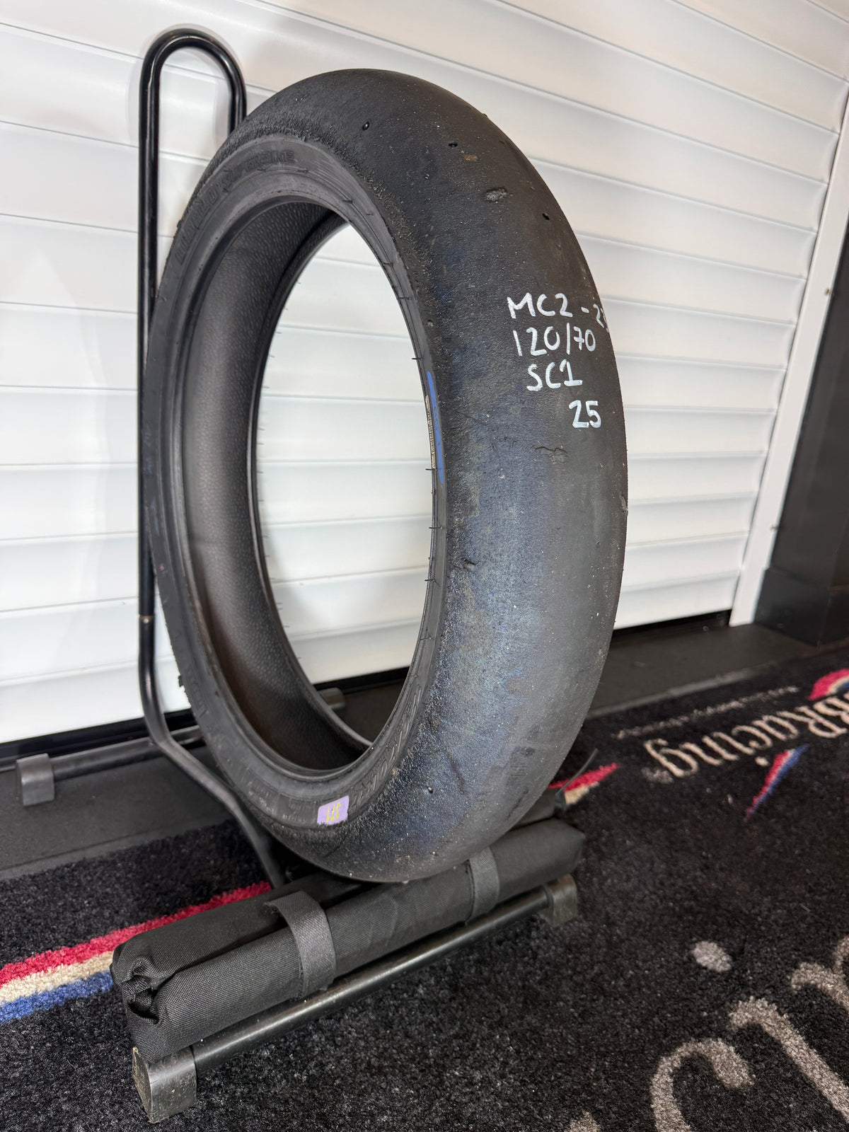 Pirelli Superbike Slick- Grade 1+- SC1 120/70/17 (MC2-23)